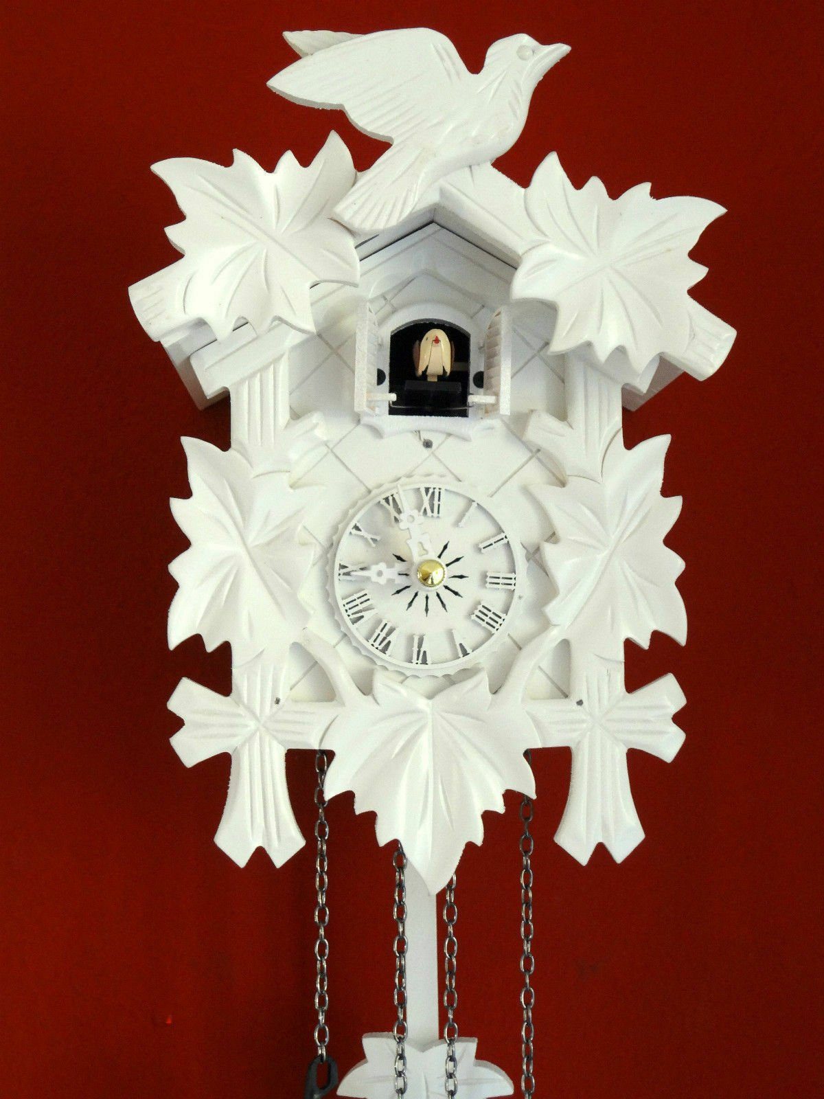 im Kuckucksuhr Wanduhr Clockvilla Moderne Hettich-Uhren hergestellt Schwarzwald