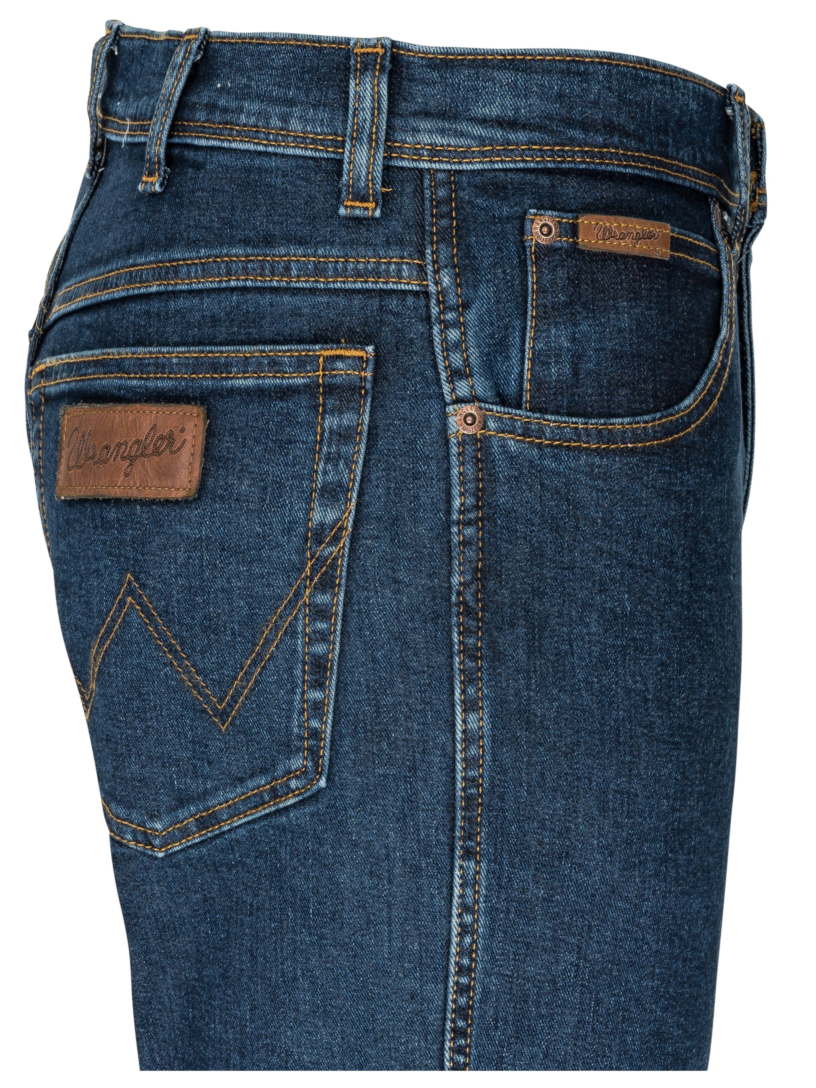 Wrangler Straight-Jeans Texas Authentic Darkstone mit Gürtel Gürtel + Jeans Stretch brauner Straight Herrenjeans