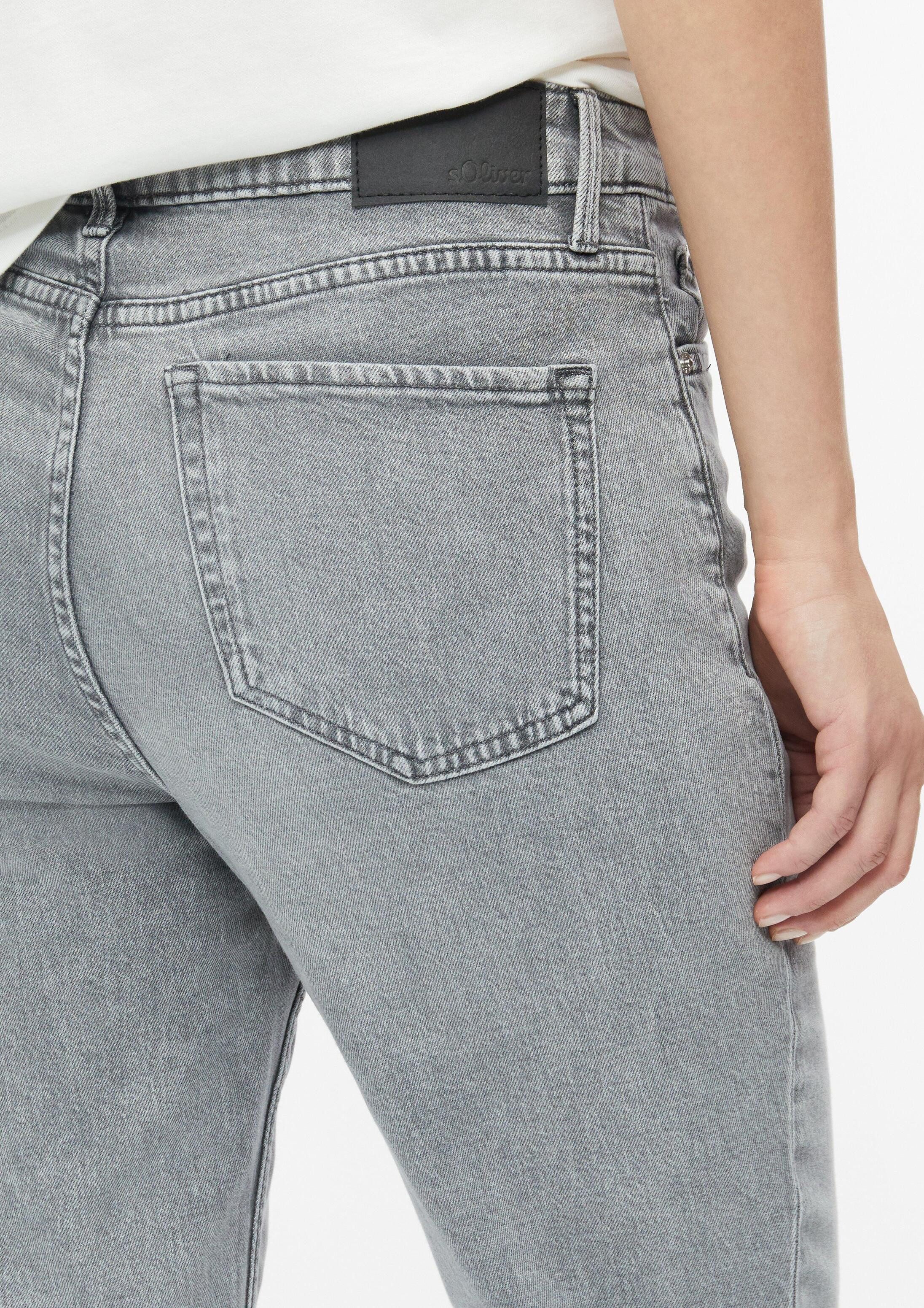 s.Oliver Regular-fit-Jeans Jeans-Hose KAROLIN Jeans Karolin / Mid Rise / Straight Fit – Bild 4 von 5