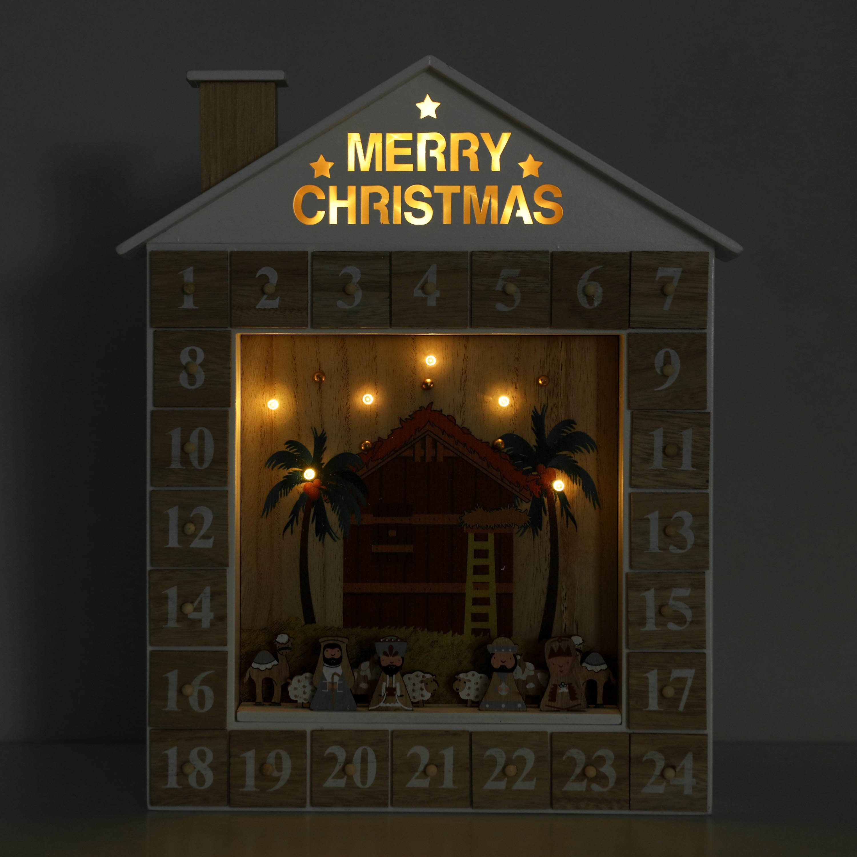 BRUBAKER befüllbarer Adventskalender Weihnachtskalender zum Befüllen - Bibelgeschichte mit LED Beleuchtung, Holz Kalender Weihnachten Krippe - 31,5 cm – Bild 2 von 5