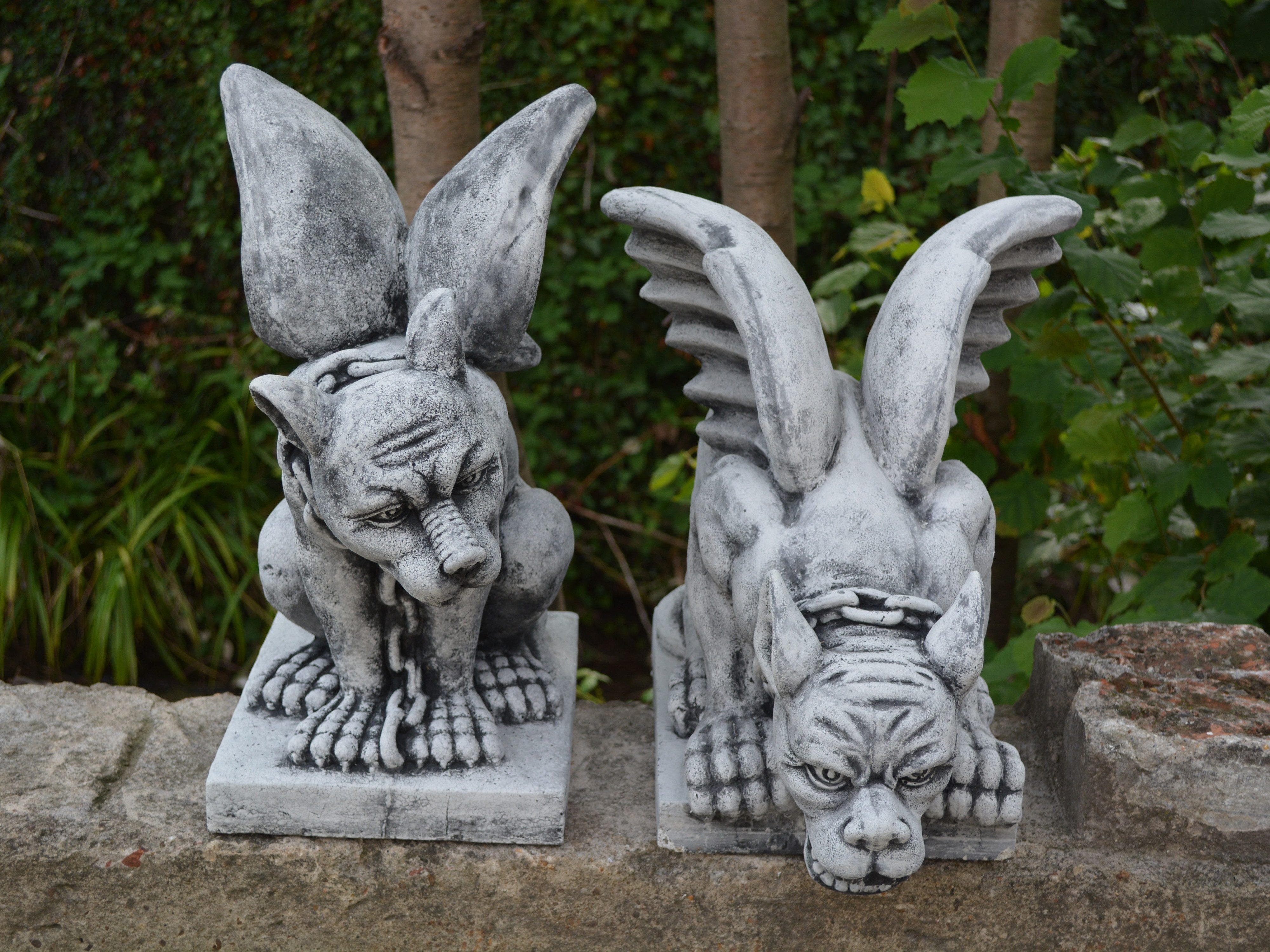 gartendekoparadies.de Gartenfigur Gargoyle Torwächer Steinfiguren, 48/40 cm, 40/33 kg (Gargoyle - Set), Frostsicher