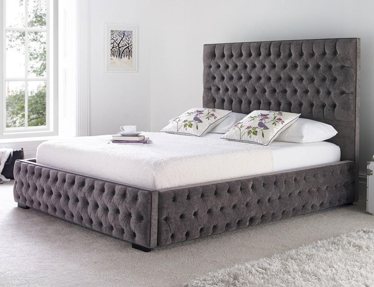Polsterbett Doppelbett im Chesterfield-Stil aus edlem Leder