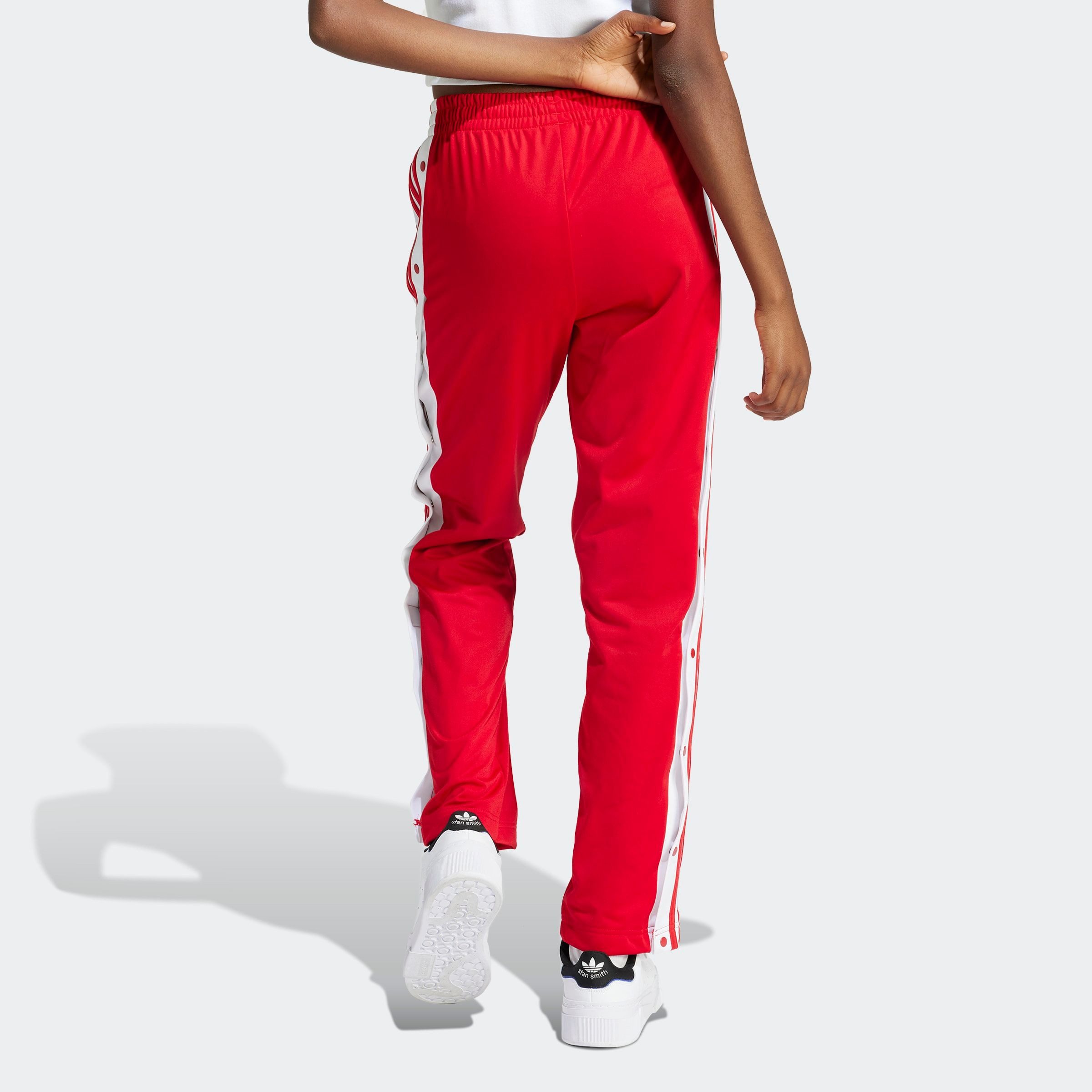adidas Originals Sporthose ADIBREAK PANT (1-tlg) lockerer Schnitt, mit Seitentaschen, aus weichem Trikotmaterial