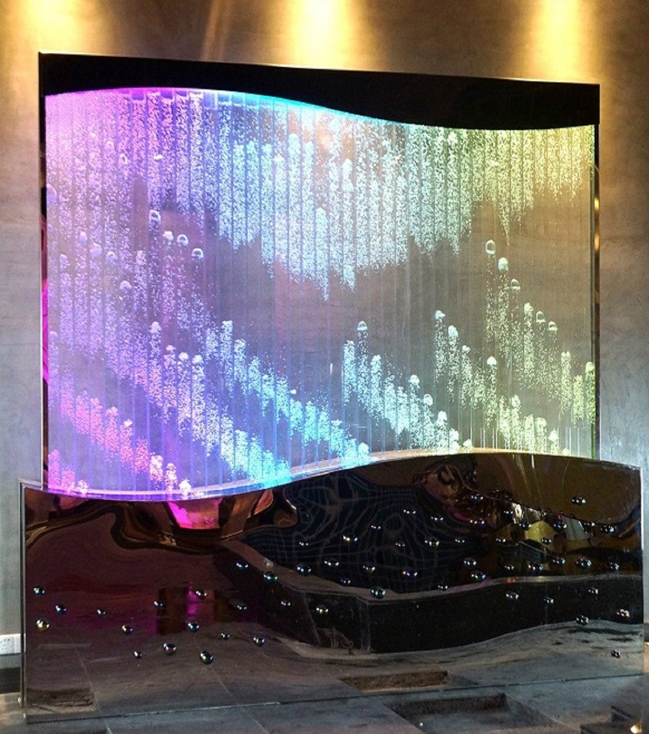 Xlmoebel Zierbrunnen Wandverkleidung mit LED-Beleuchtung und Wasserblasen -, (Water Wall), Hergestellt in Europa