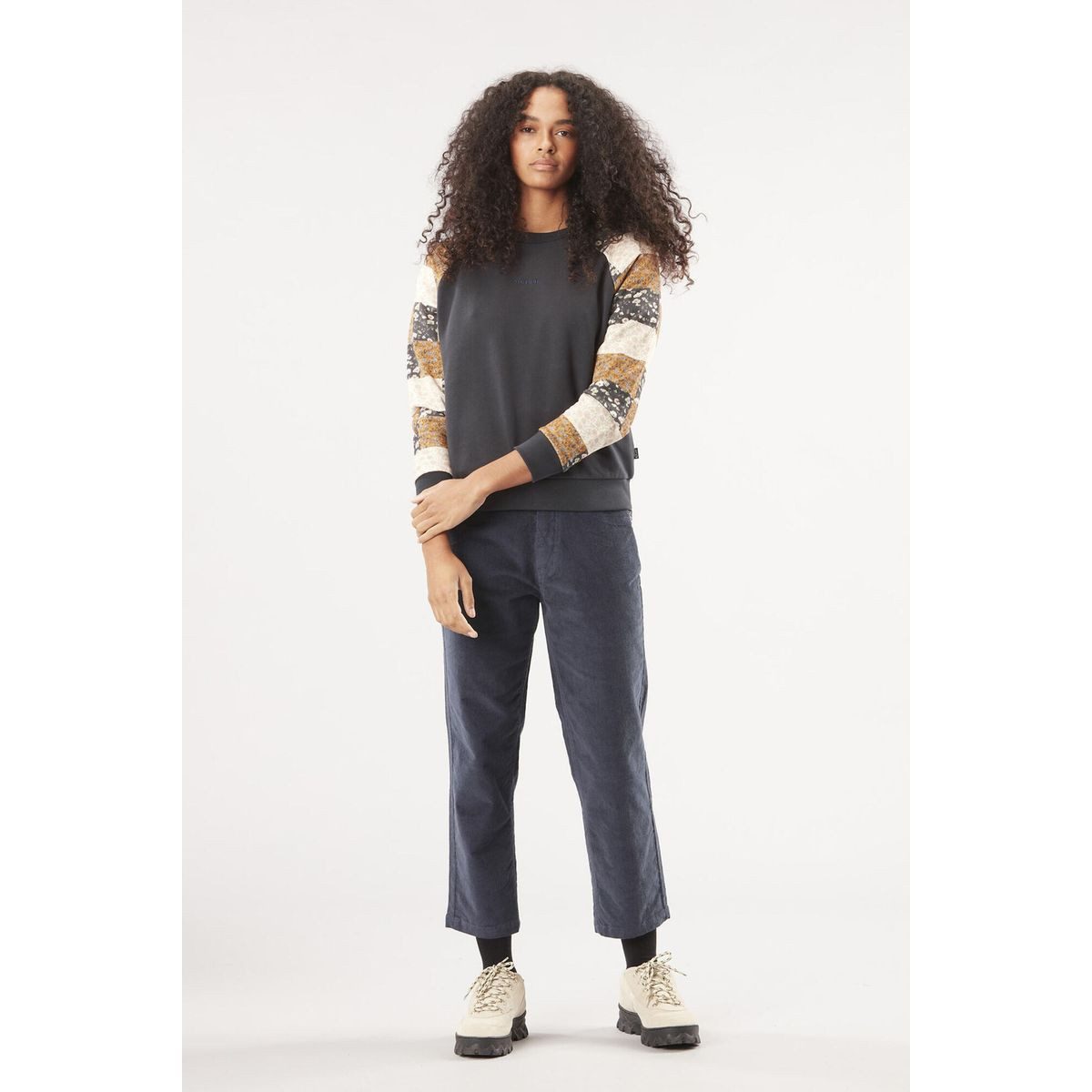 Picture Outdoorhose Cotago Pants Robuster und strapazierfähiger Latzhose aus Bio-Baumwoll-Stretch-Cord.