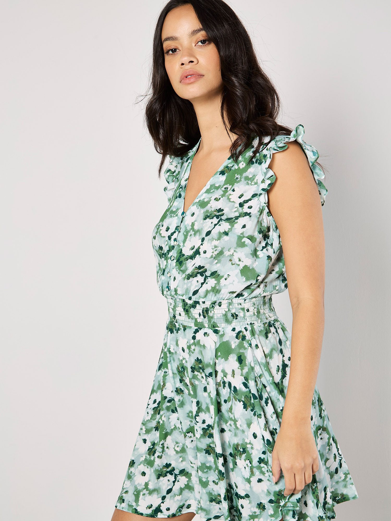 Apricot Minikleid Florales Minikleid mit Rüschenärmeln günstig online kaufen