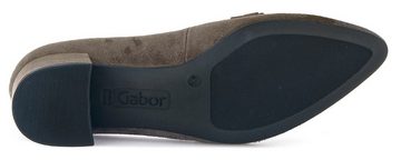 Gabor Pumps mit matter Zierkette