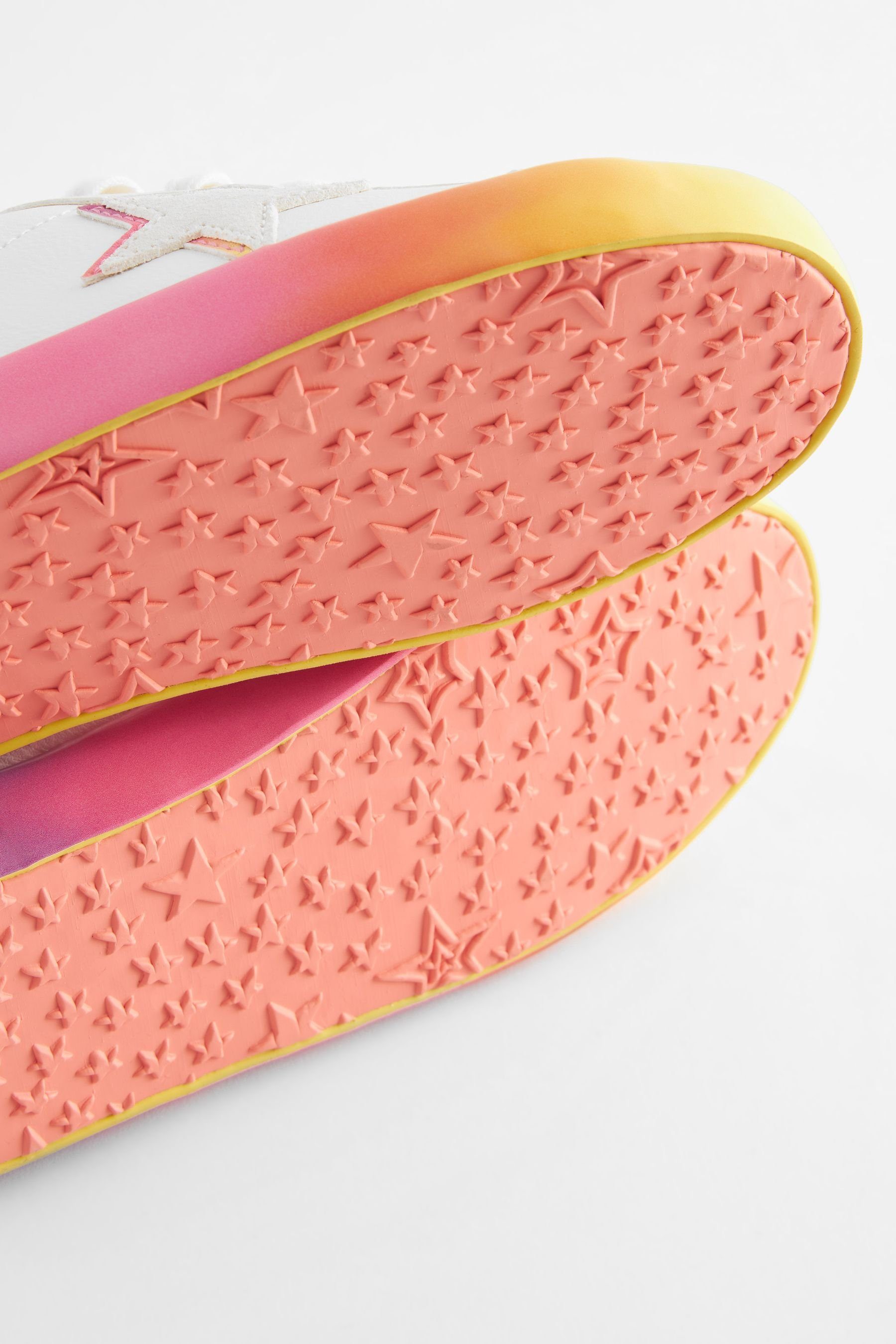 Next Schnür-Sneaker mit Stern, Pink/White Multi Passform weite Sneaker (1-tlg)