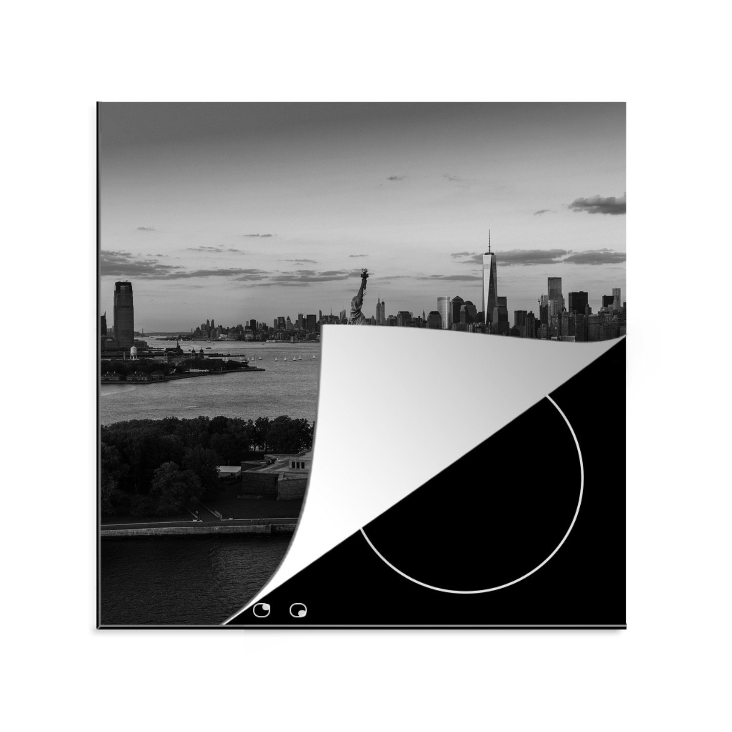 MuchoWow Herdblende-/Abdeckplatte Freiheitsstatue und Skyline von New York City - schwarz und weiß, Vinyl, (1 tlg), 78x78 cm, Ceranfeldabdeckung, Arbeitsplatte für küche