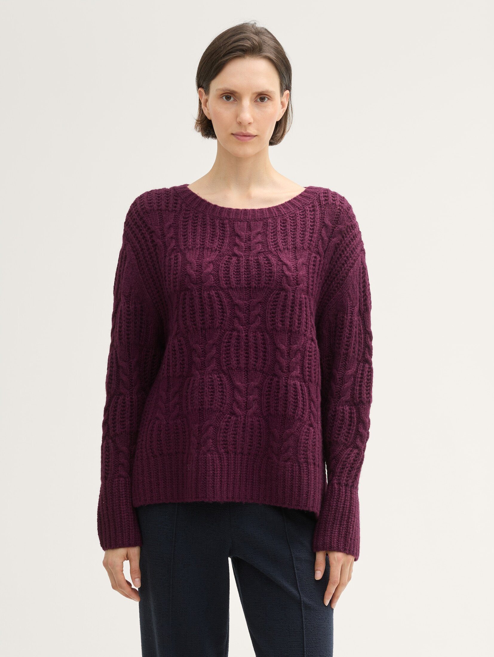 Strickpullover Strukturierter Pullover mit Schlitzen