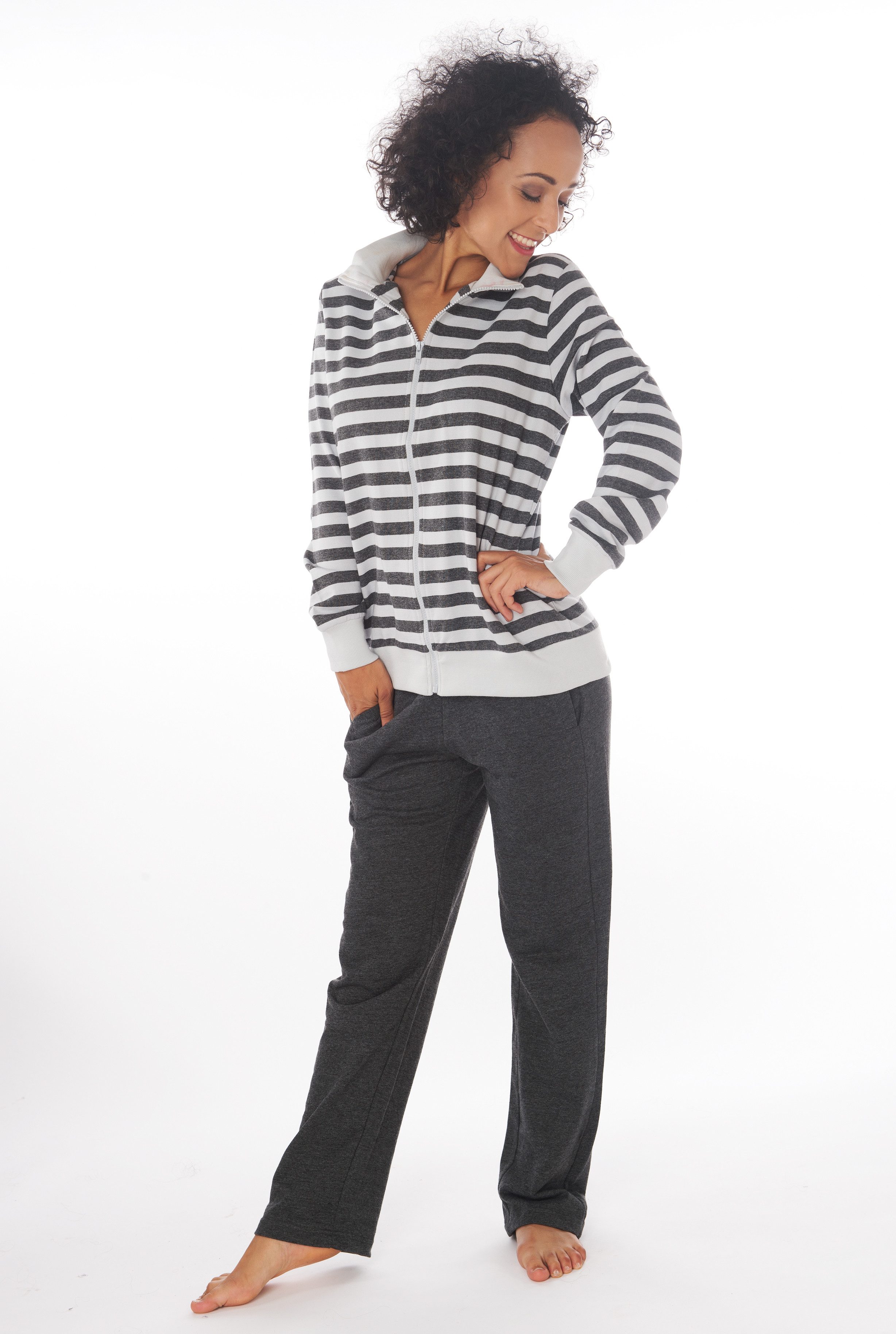 Consult-Tex Hausanzug Damen Hausanzug Homewear Suit (Spar-Set, 1 Stück) Freizeitanzug / Hausanzug mit Streifenmuster