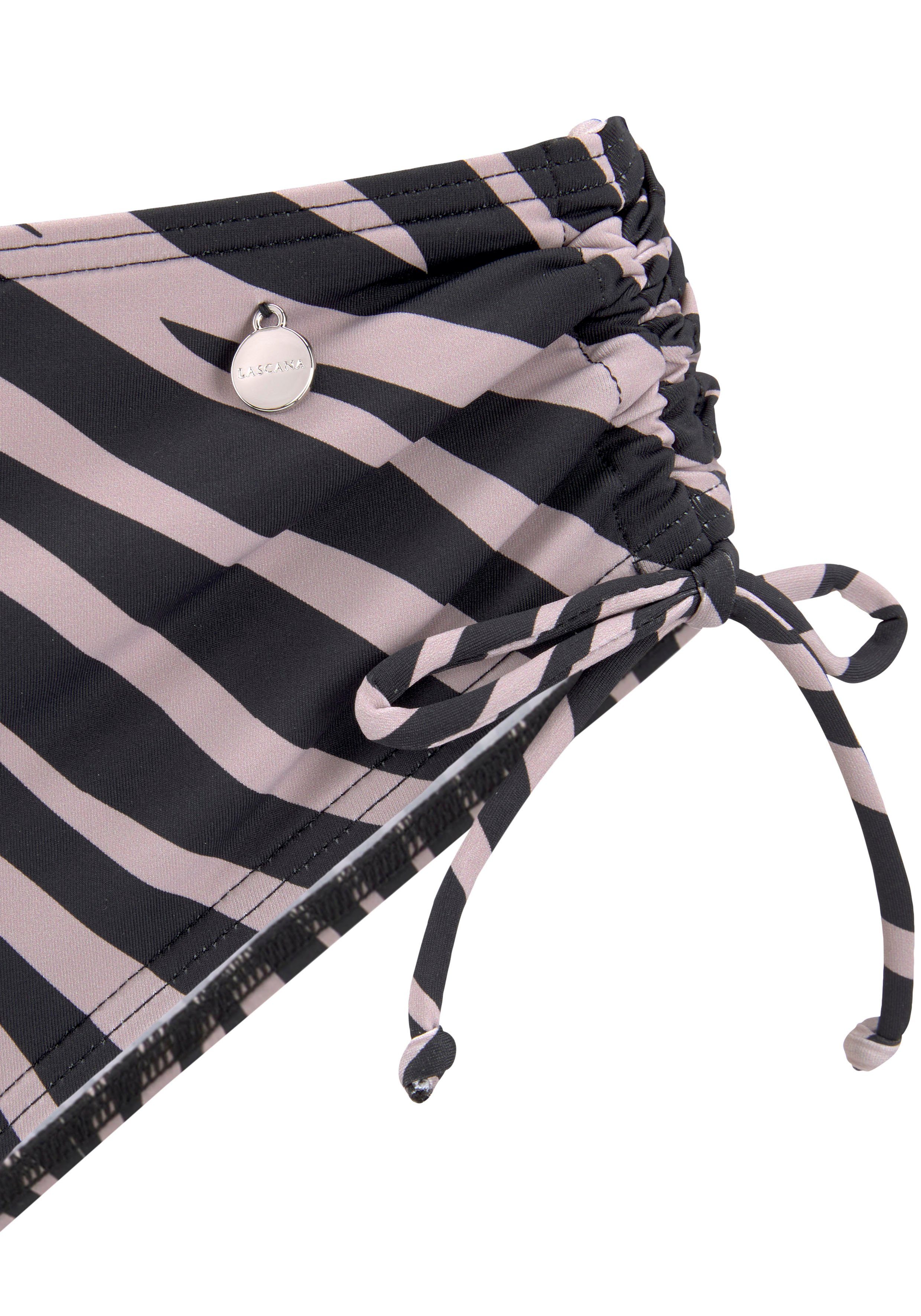 LASCANA Bikini-Hose Kaa in höherer Form