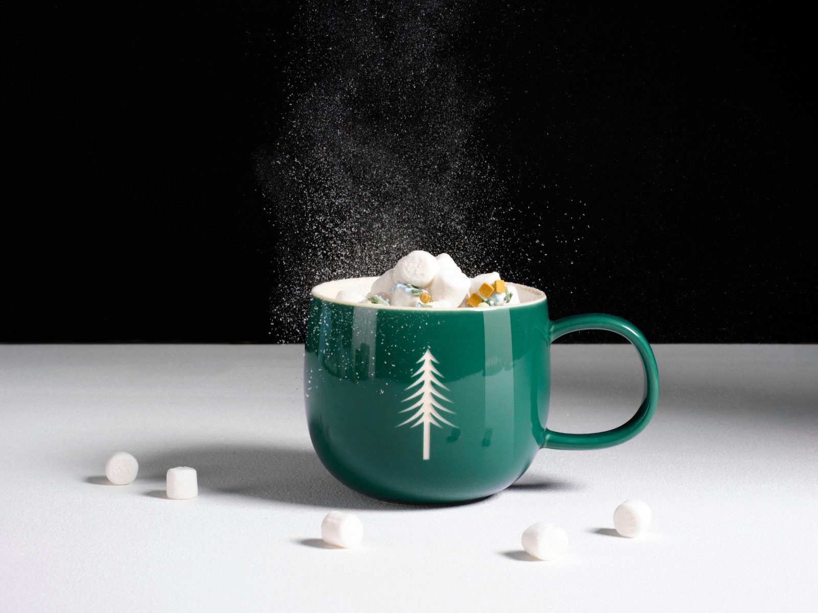 ASA SELECTION Becher Joy Henkelbecher fir tree 10cm, New Bone China