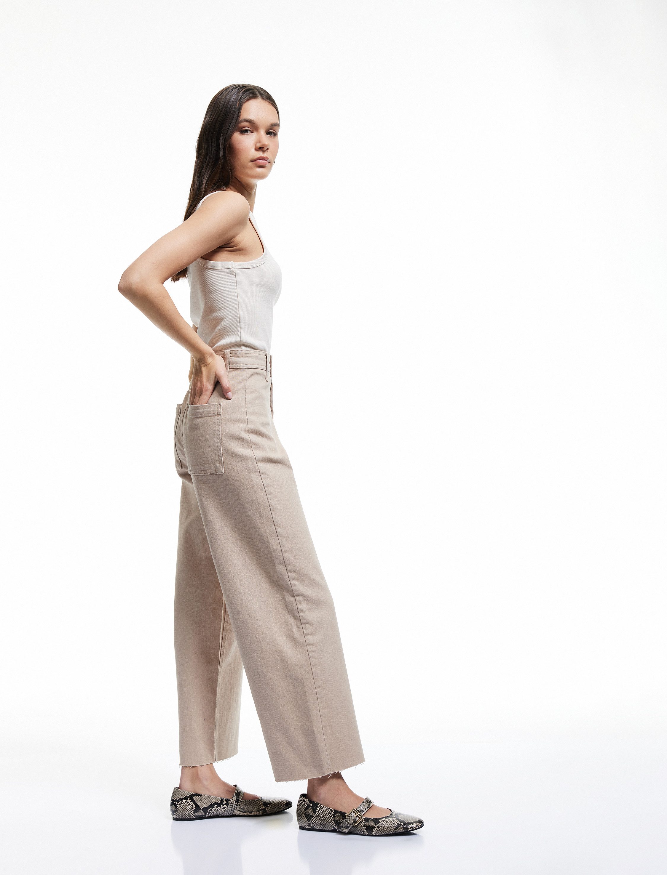 Koton Regular-fit-Jeans Koton Geknöpfte Weite Jeans Mit Taschen