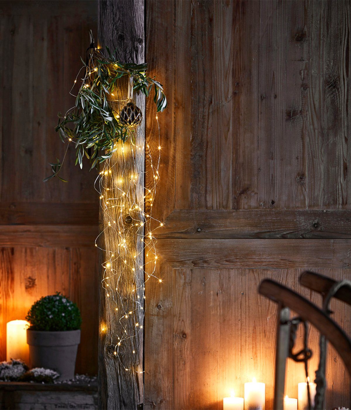 Dehner LED-Lichterkette LED Girlande, 120 warmweiß, mit Outdoor, Indoor 90 Länge / cm, für Weihnachtsbeleuchtung LEDs, 8h-Timer