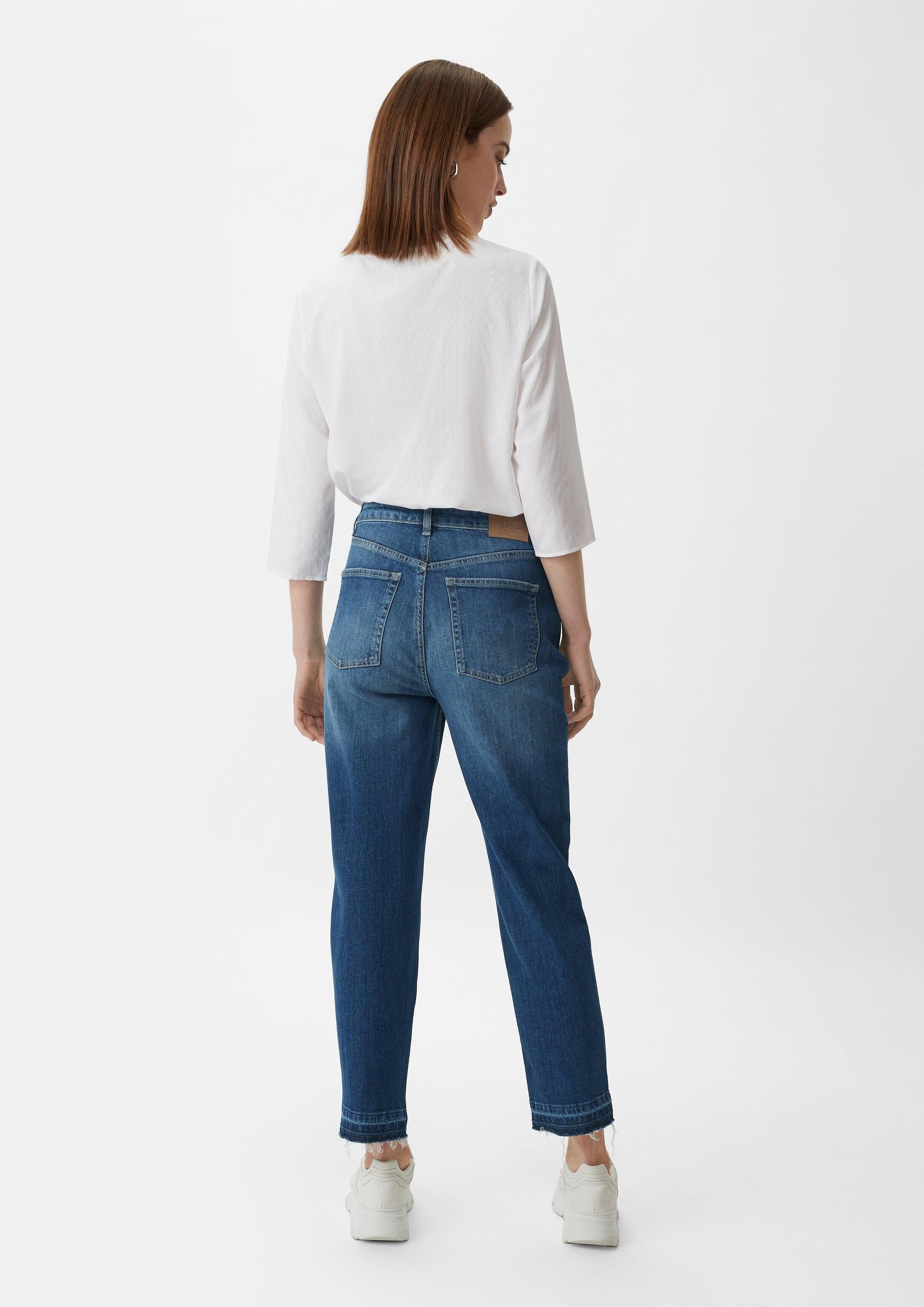 comma Slim-fit-Jeans Jeans-Hose Mom fit: Jeans mit Waschung