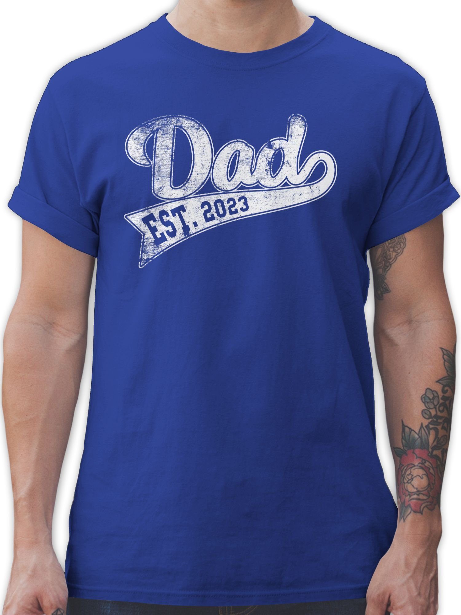 Shirtracer T-Shirt Dad Est. 2023 I Werdender Papa Vatertag Geschenk für Papa 02 Royalblau