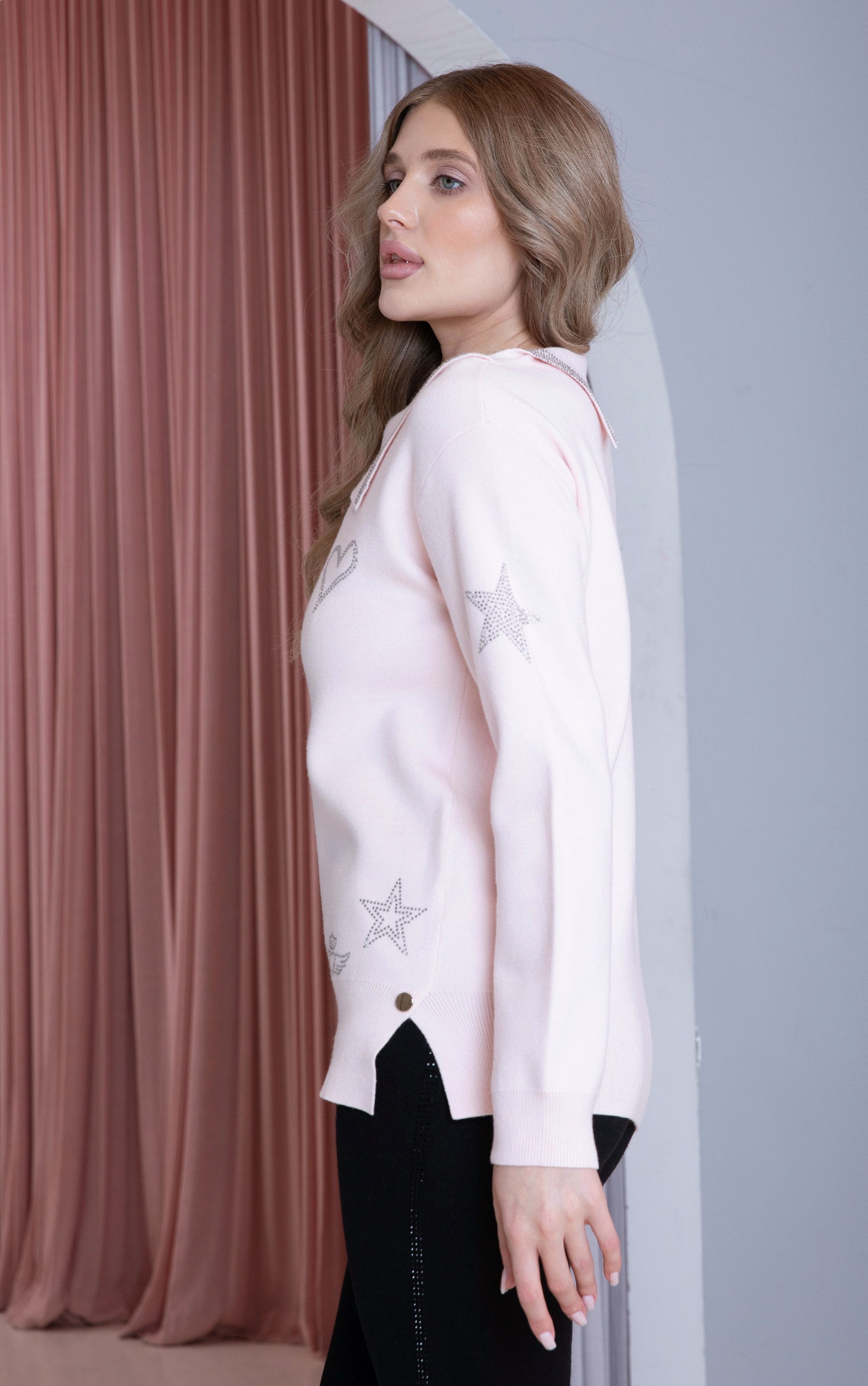 Passioni Strickpullover in Hellrosa mit Schalkragen, lockerer Passform mit Strassdetails