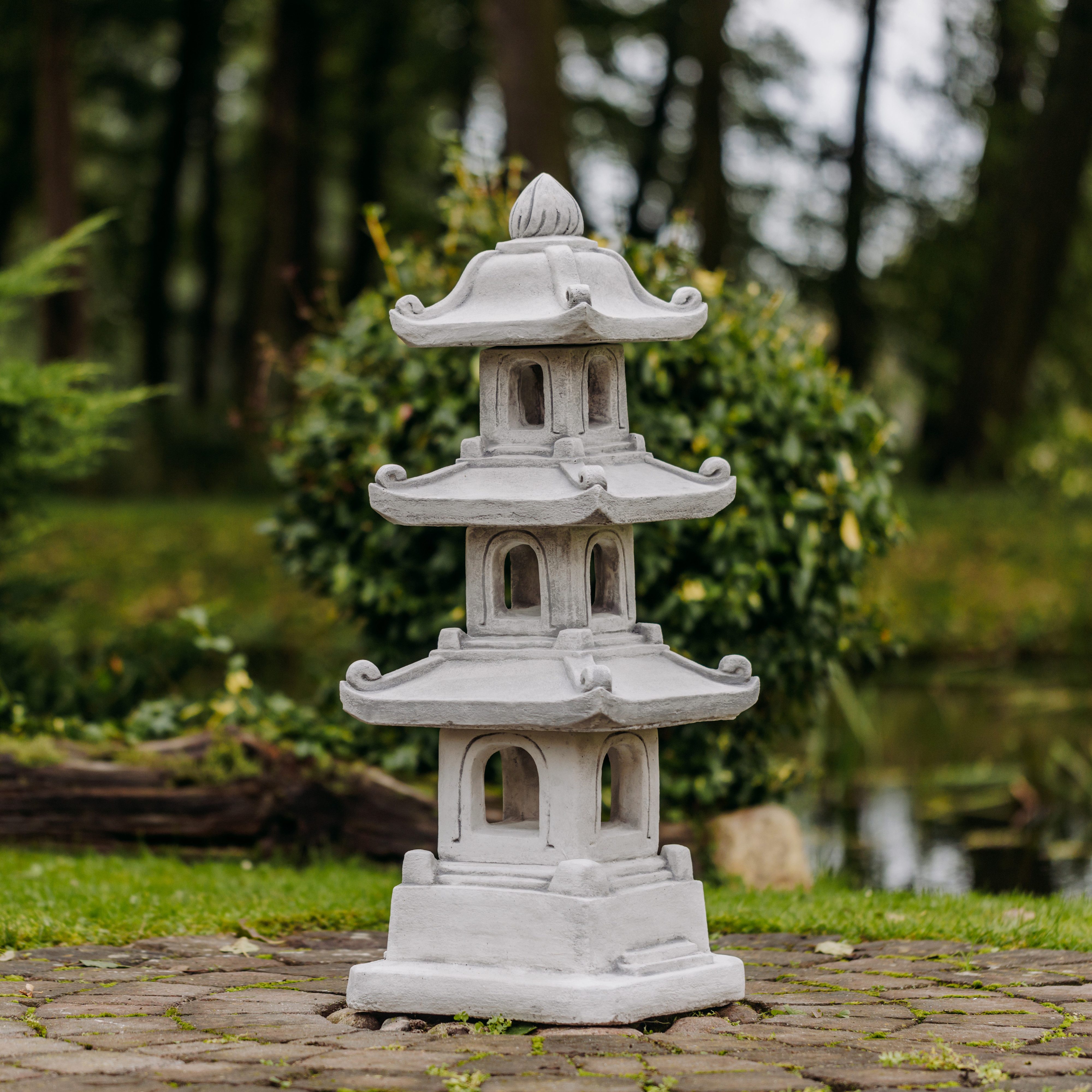 gartendekoparadies.de Gartenfigur Dreistöckige japanische Steinpagode Steinlaterne, H. 87 cm, 67 kg, Frostsicher
