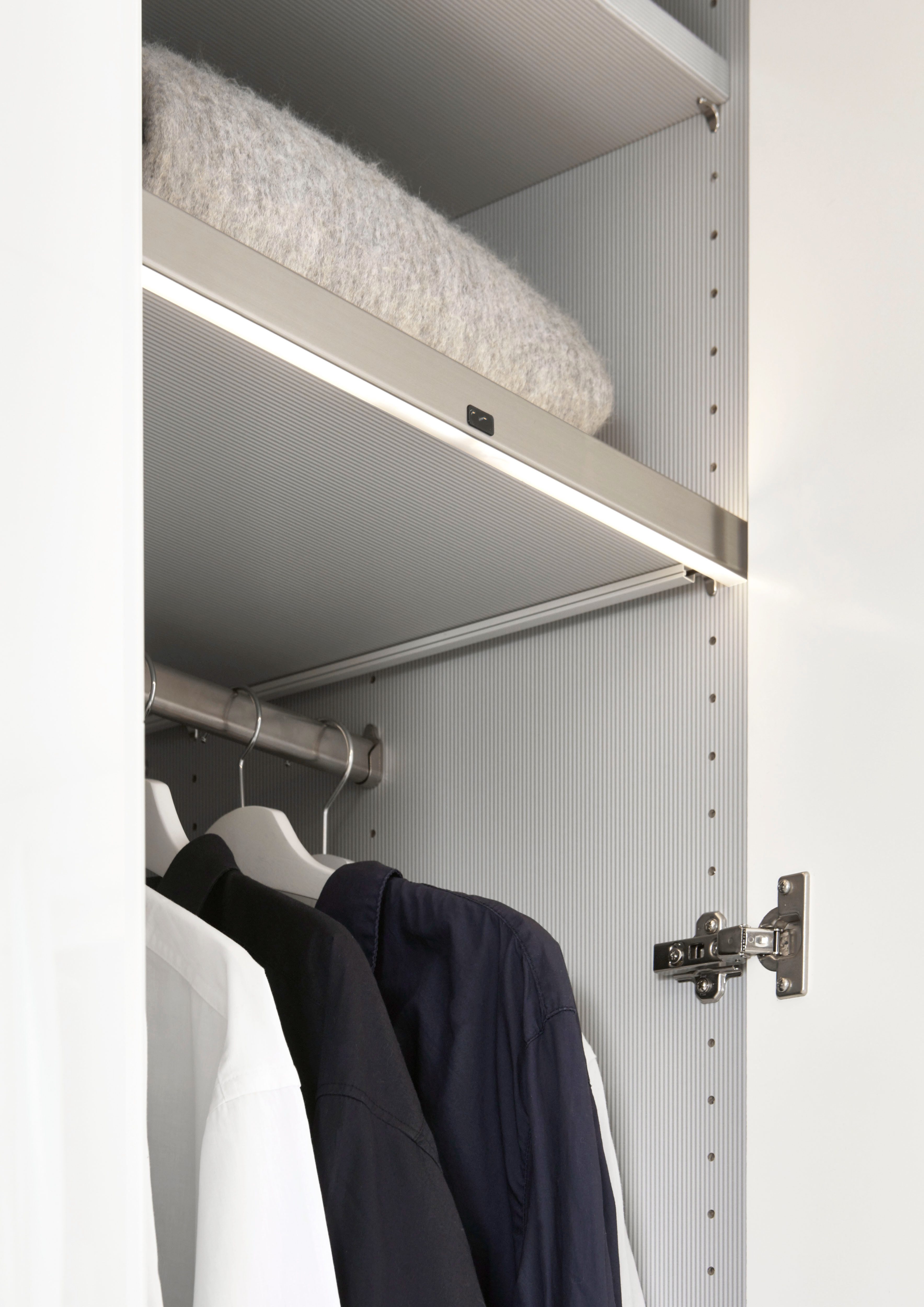 WIEMANN LED Unterbauleuchte Split, Ein-/Ausschalter, LED fest integriert, Neutralweiß