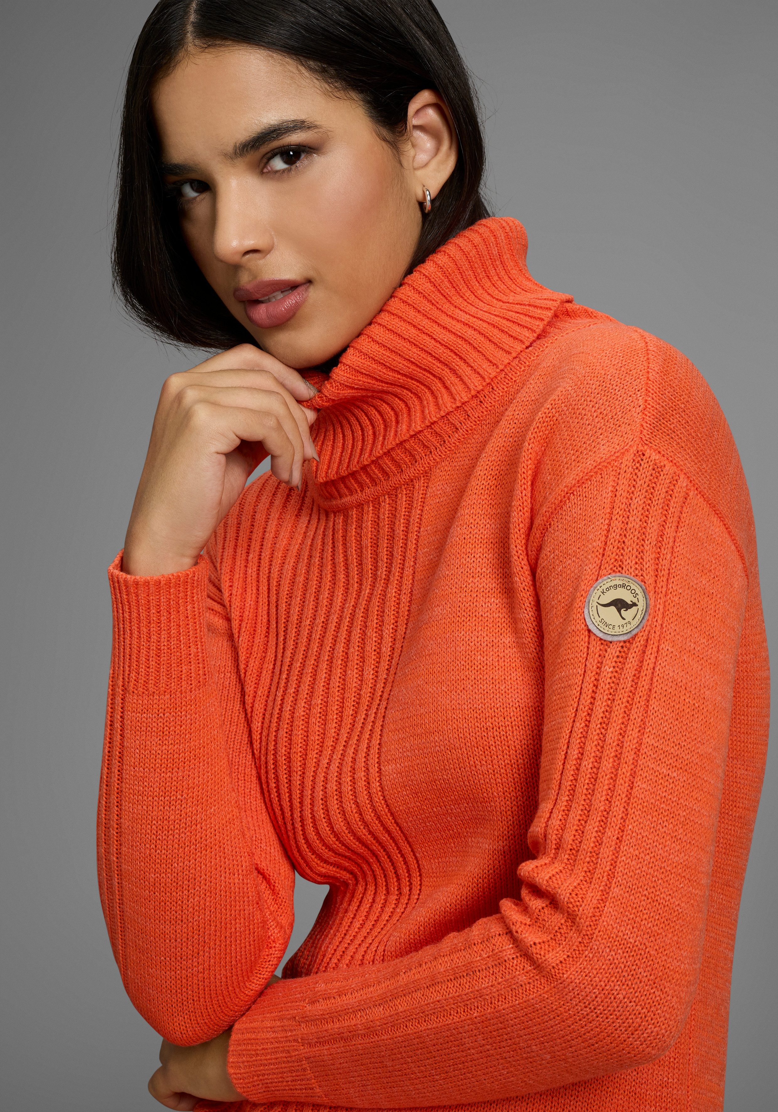 KangaROOS Strickkleid mit Rollkragen, Glattstrick & Rippstrick. Reduzierter Preis € 41,99. Unverbindliche Preisempfehlung € 49,99