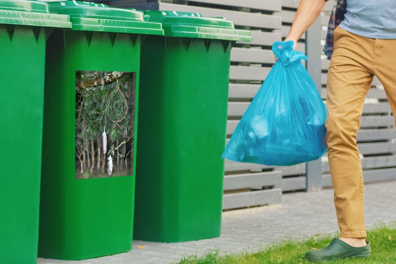 Baum Sticker, Ein (1 MuchoWow einem Abfalbehälter Mülltonne, Mülleimer-aufkleber, grüner Container, St), Wandsticker in Traumfänger