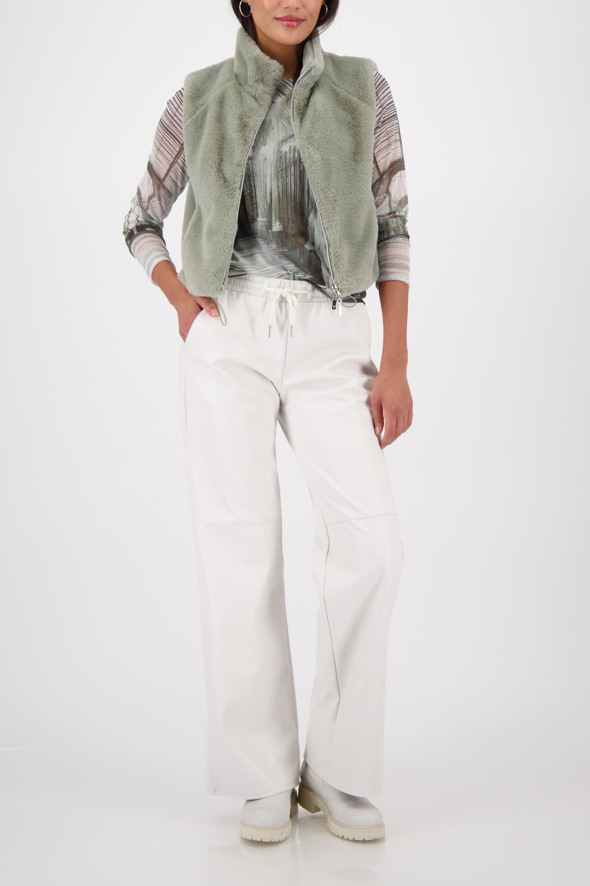 Monari Fellimitatweste Weste fake fur Regular fit, mit Rundhalsausschnitt