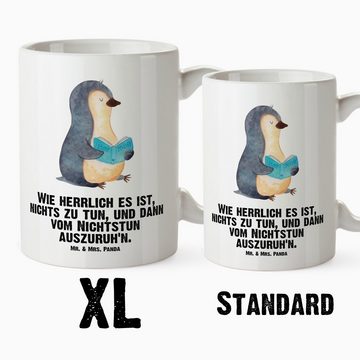 Mr. & Mrs. Panda Tasse Pinguin Buch - Weiß - Geschenk, Pinguine, Nichtstun, Große Tasse, XL, XL Tasse Keramik, Liebevolles Design