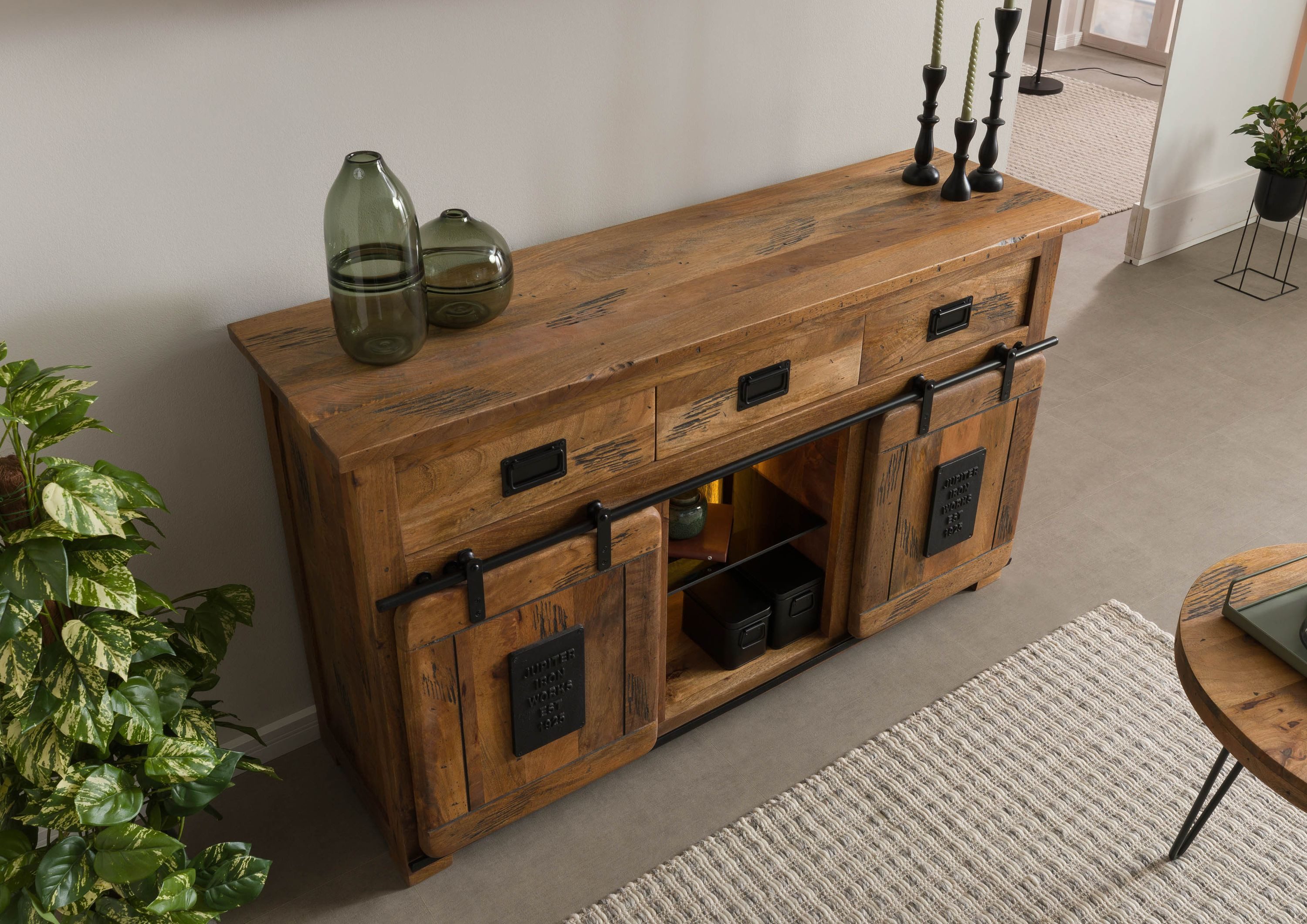 Massivmoebel24 Sideboard RAILWAY LUX (Massivholz), Mango / Altholz 150x45x90 natur lackiert RAILWAY LUX #100