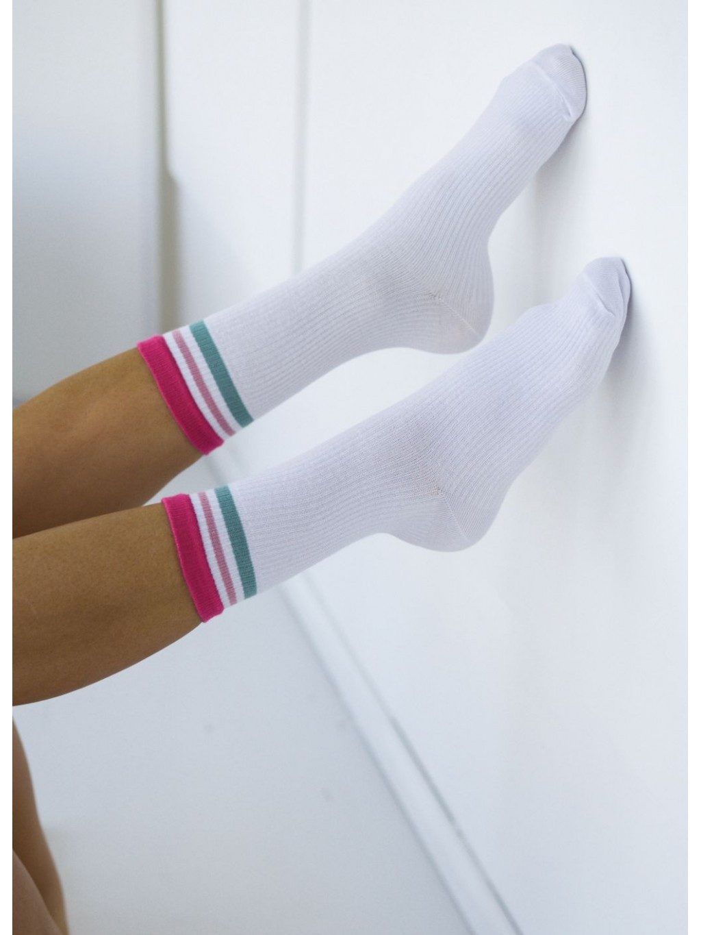 Lycille Langsocken SOCKEN WEIß MIT BUNTEN STREIFEN