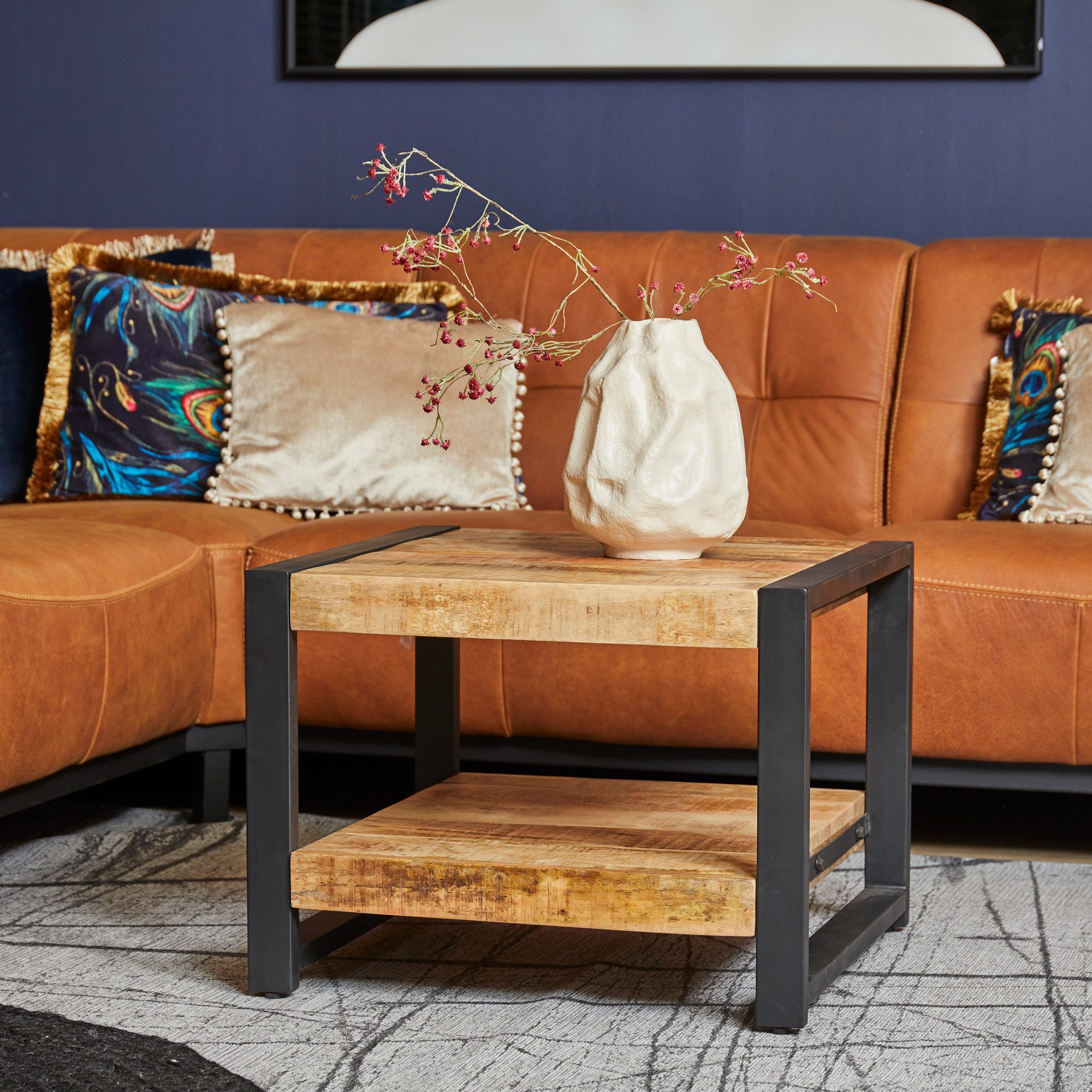 Villa Меблі Beistelltisch Beistelltisch Zavan mit unterer Ablage 60 cm (Packung, 1-St., 1 Tisch), Mangoholz mit Metallrahmen im Indusrial-Style