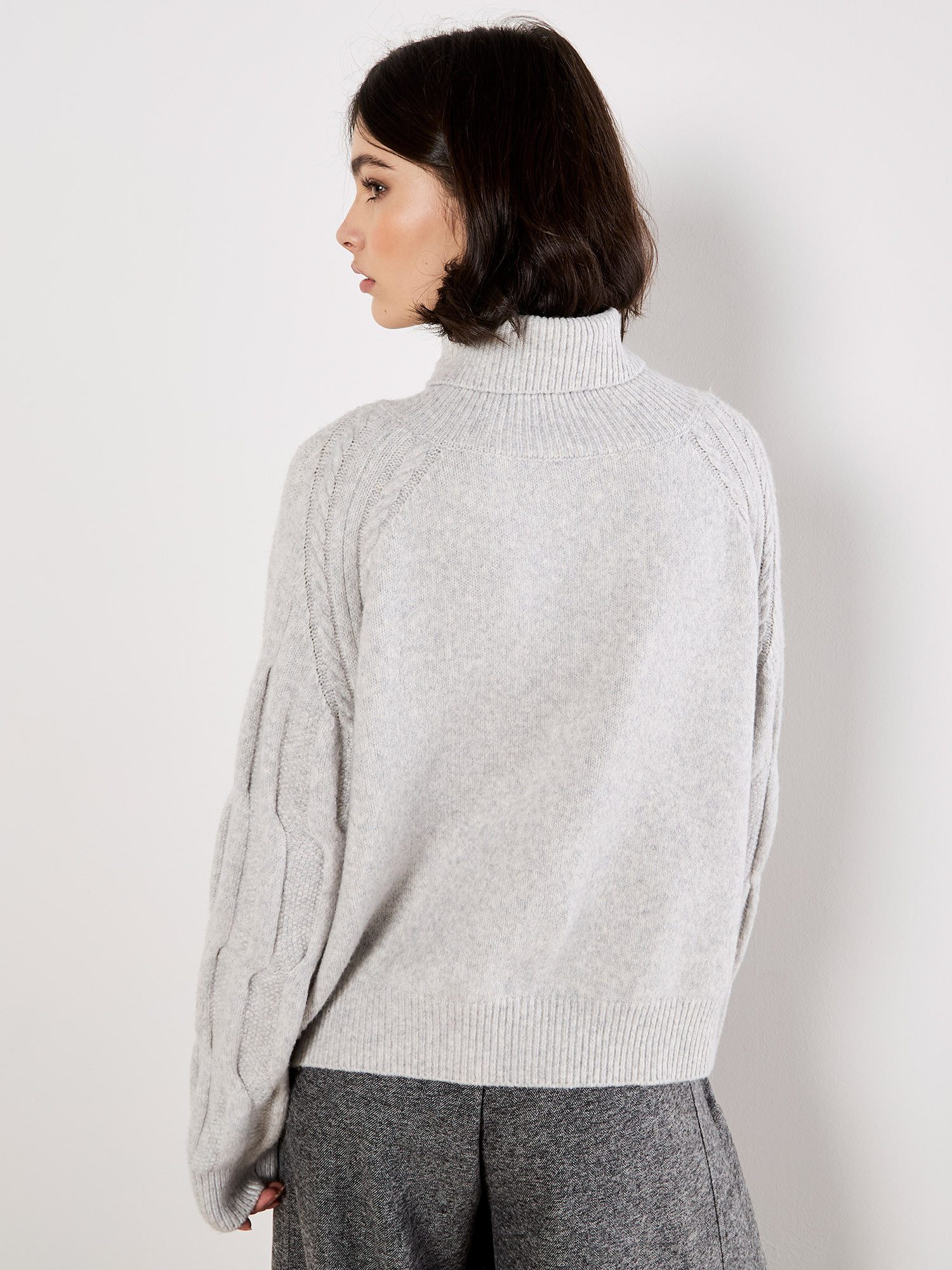 Apricot Rollkragenpullover Strickpullover mit Zopfmuster