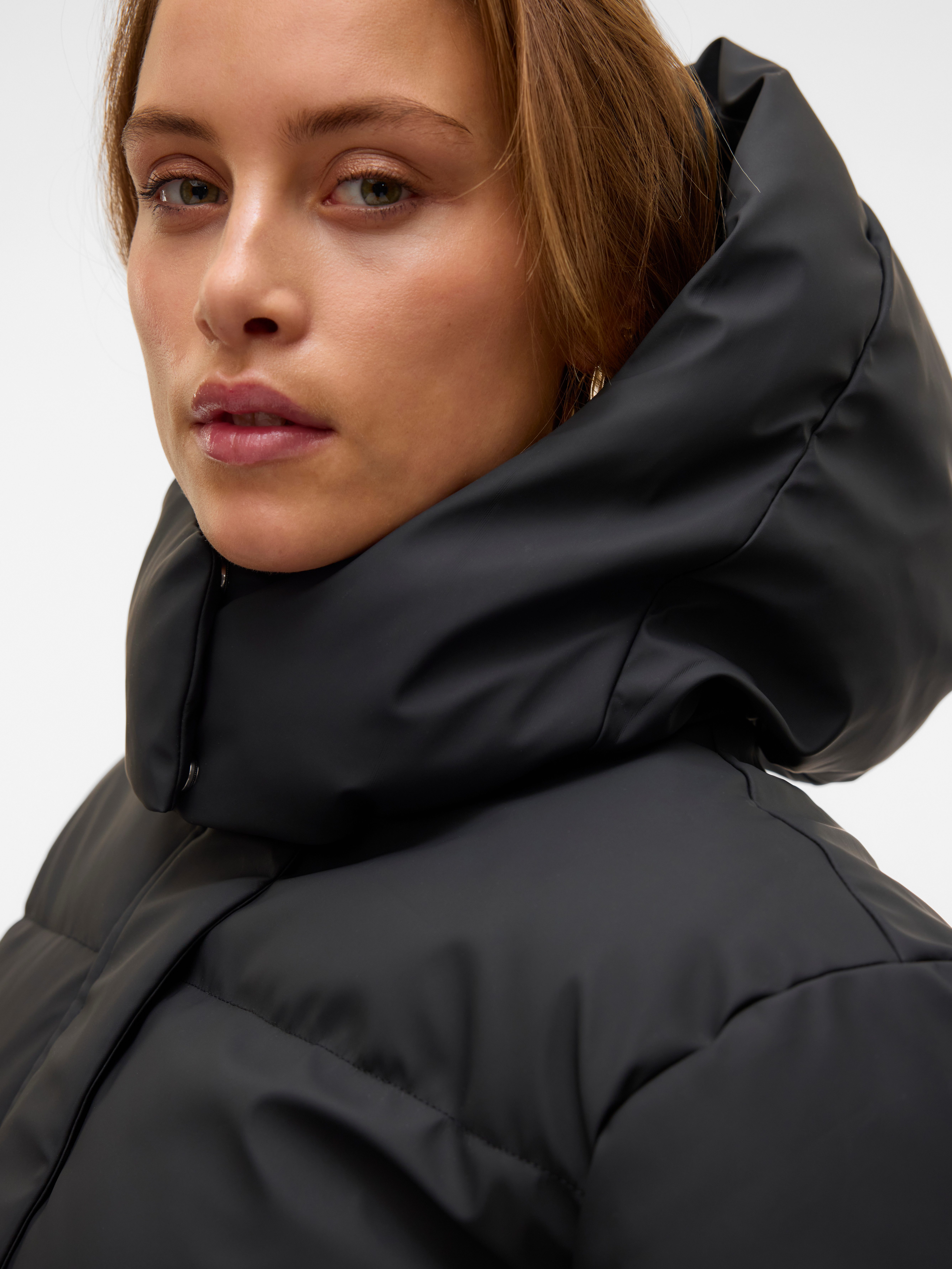 Vero Moda Steppjacke VMGRETAKYLIE SHORT COATED JACKET NOOS