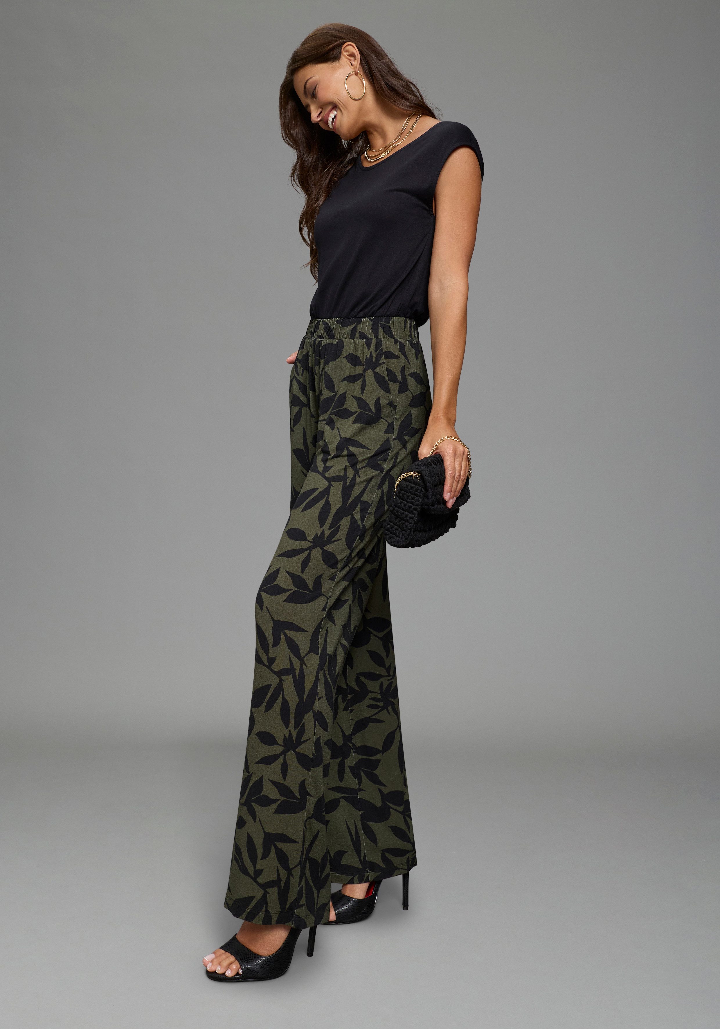 Laura Scott Jumpsuit für entspannte Casualmode, leichtes Material, Passform in Größe 34