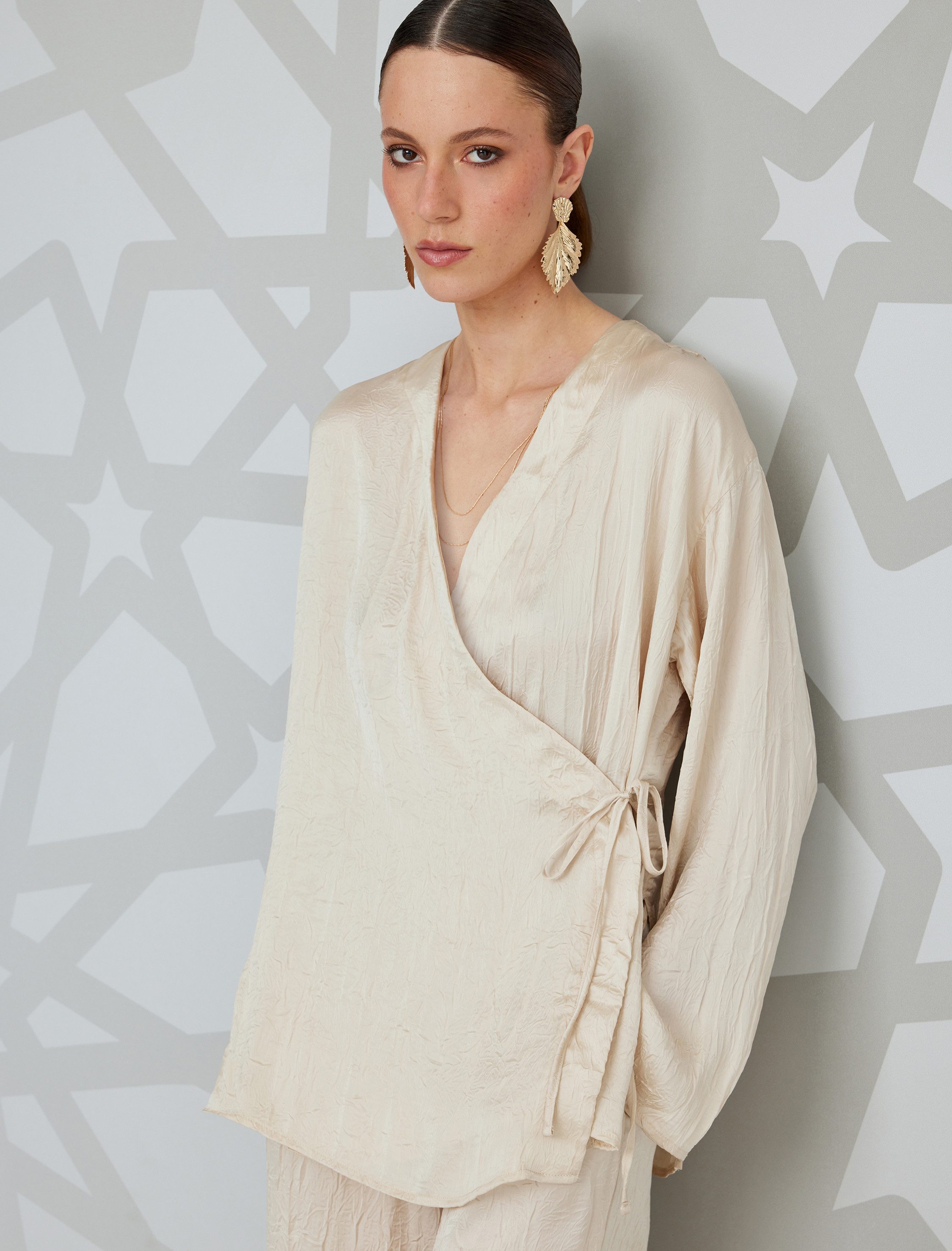 Koton Blusenkimono Koton Zweireihige Saten-Kimono-Jacke