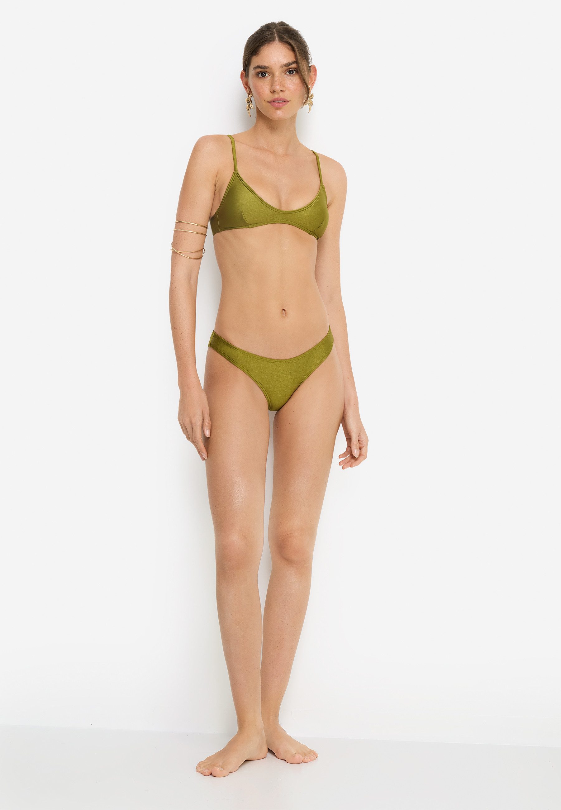 LSCN by LASCANA Bustier-Bikini-Top Sunny, in trendiger Glanzware. € 24,99
