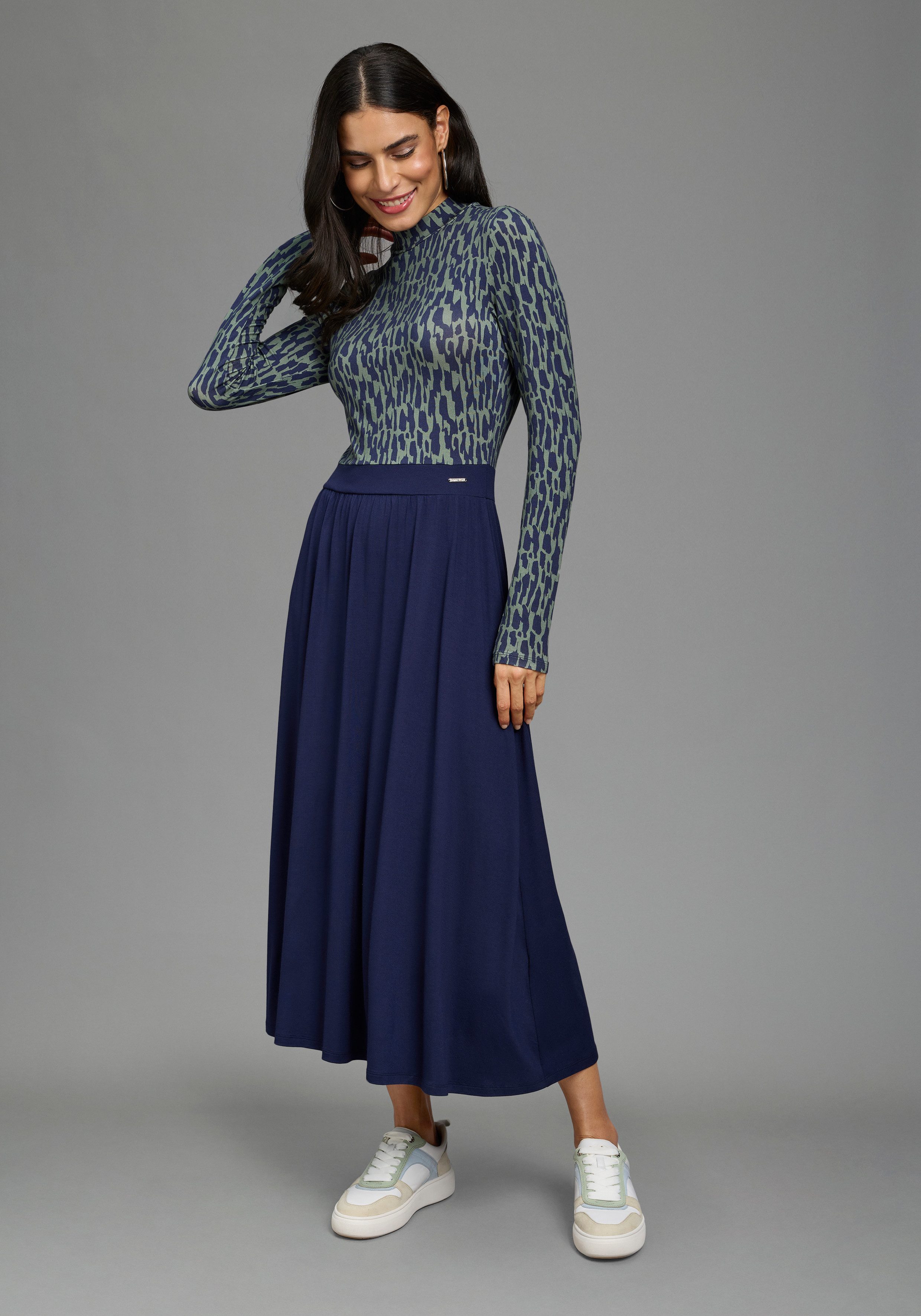 laura scott 2-in-1-Kleid wadenlang, figurbetont, mit Stehkragen