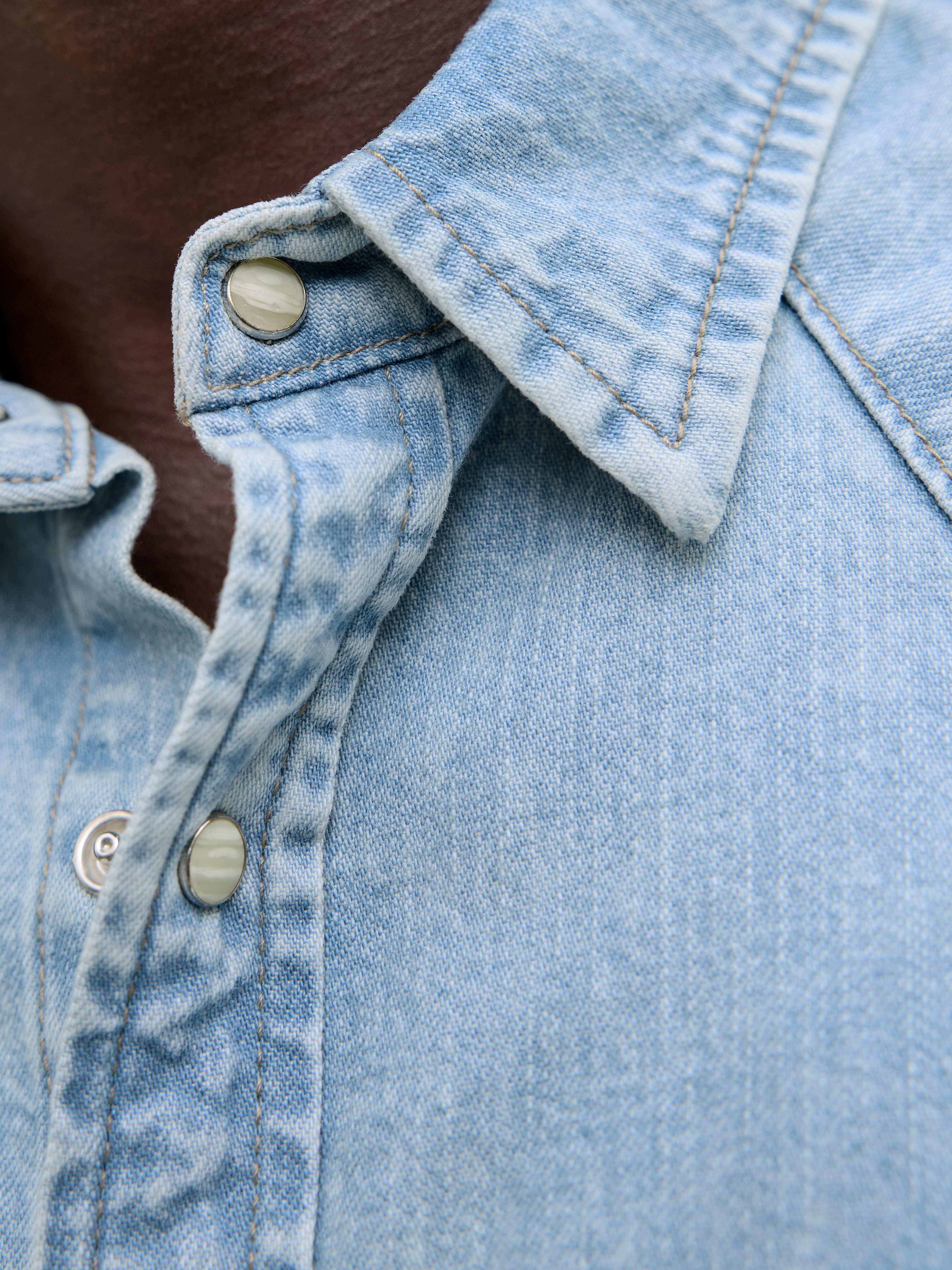 Jack & Jones Jeanshemd JJEWESTERN JJSHIRT AT 187 NOOS mit Brusttaschen