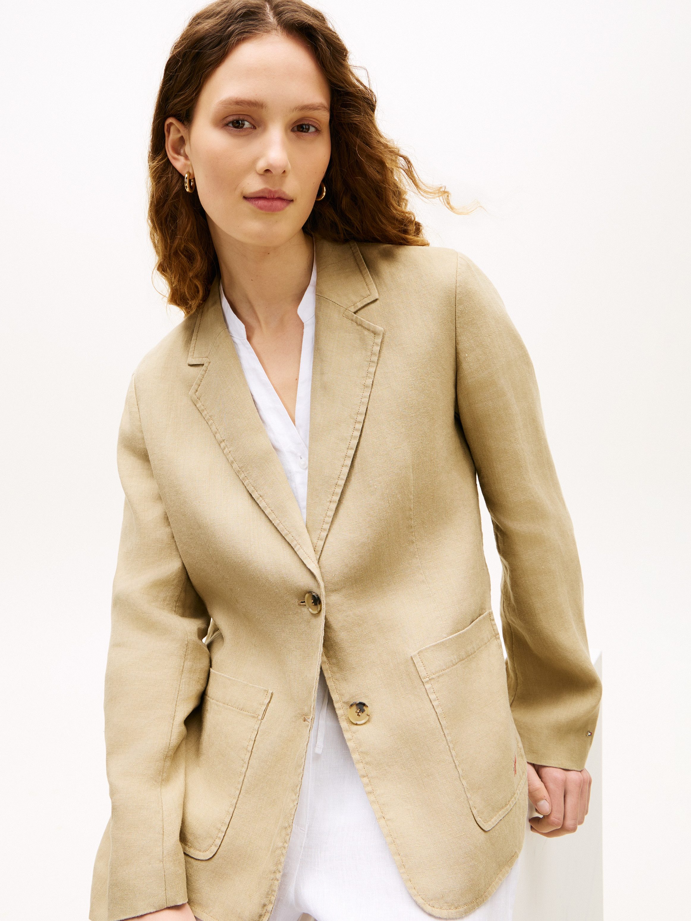 Tommy Hilfiger Kurzblazer NEW ESS LINEN REG SB BLAZER mit aufgesetzten Taschen