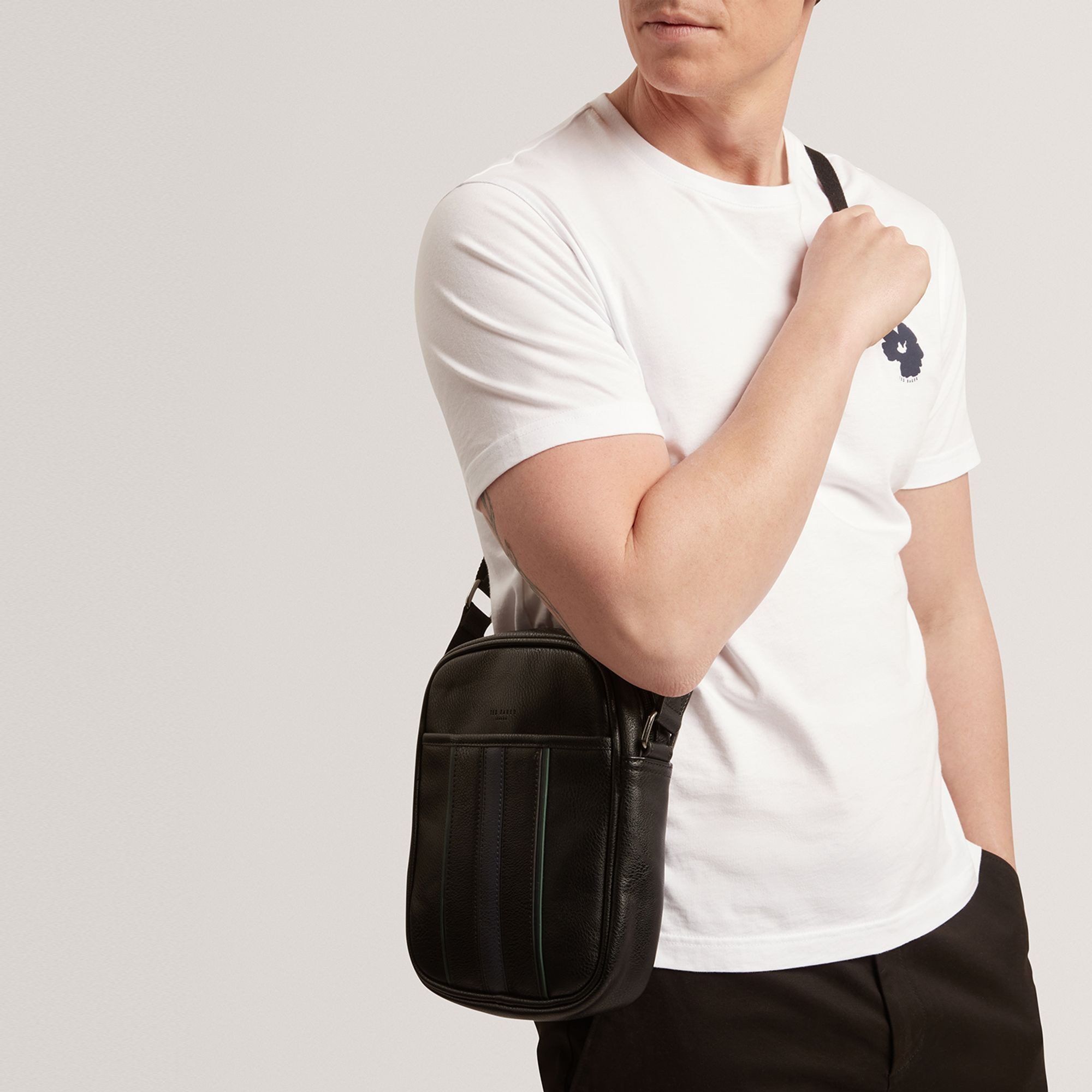 Ted Baker Umhängetasche Keiigan, Leder