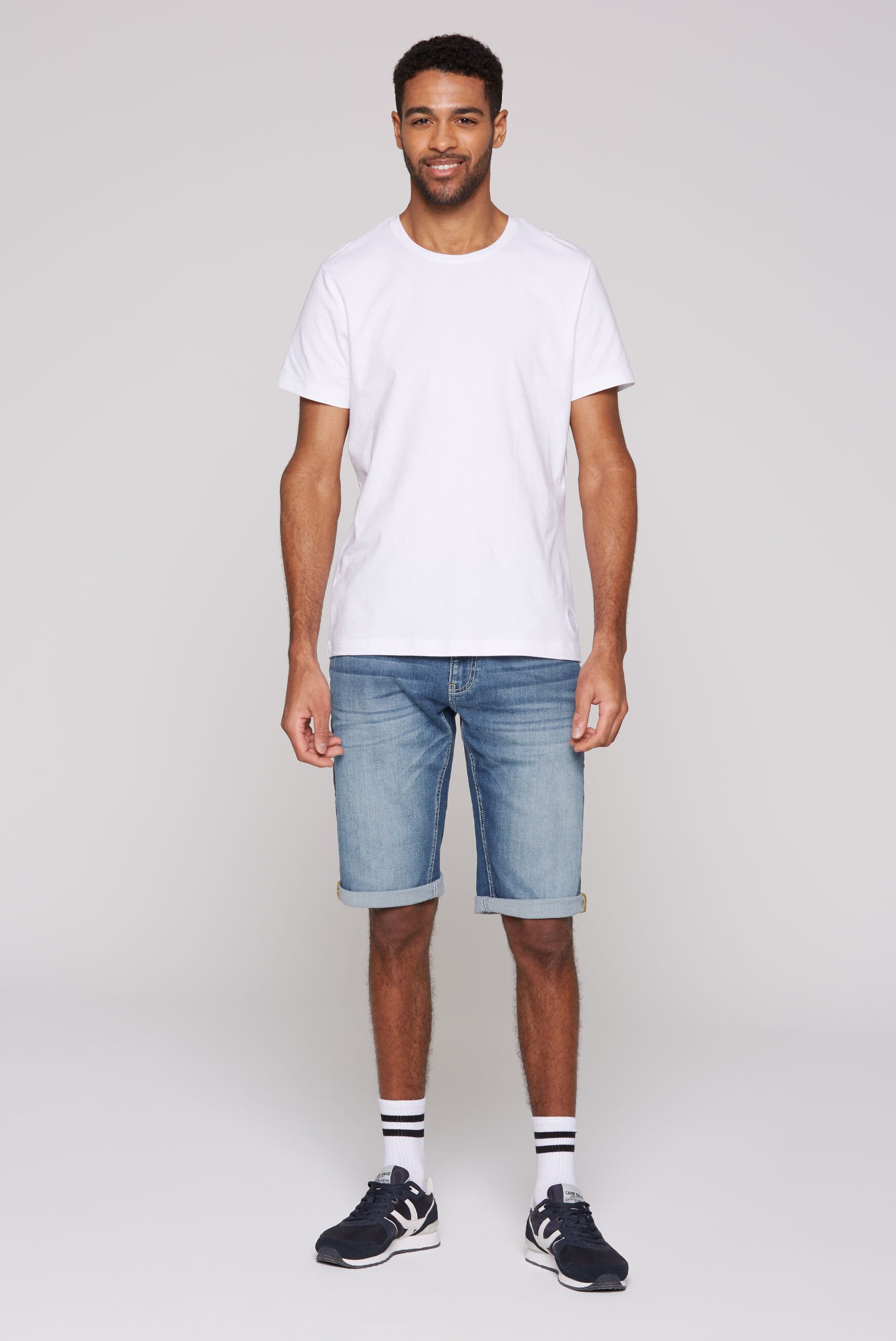 CAMP DAVID Jeansshorts mit Destroy-Effekten