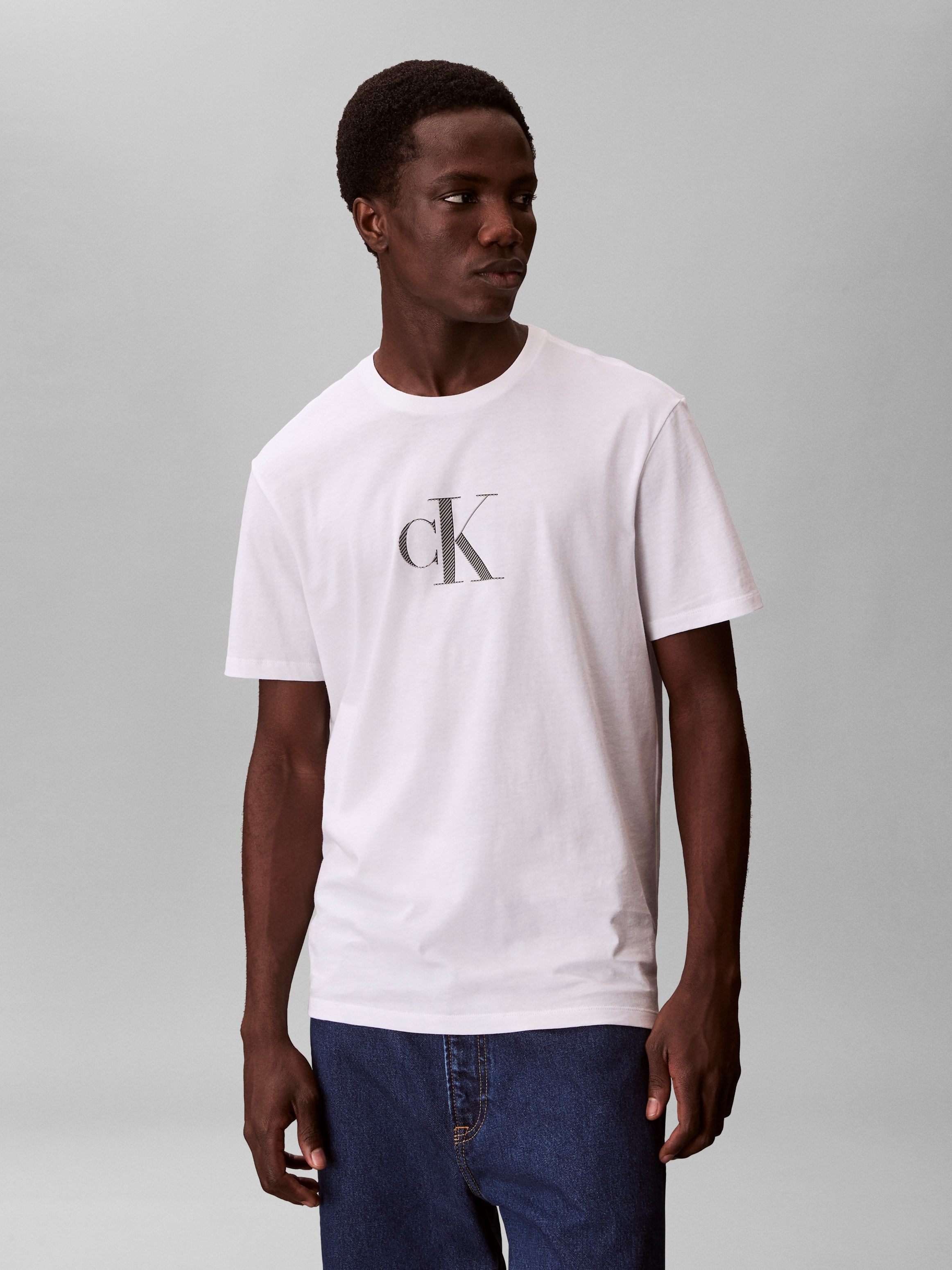 Calvin Klein Jeans T-Shirt SS 30S DISTRESS MONOGRAM GRAPHIC Regular fit mit Logodruck – Bild 2 von 5