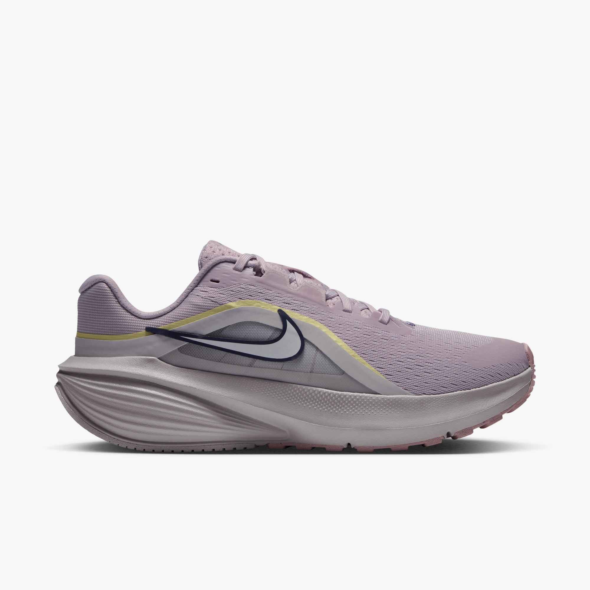 Nike Downshifter 14 Laufschuh mit erhöhter Dämpfung in der Mittelsohle