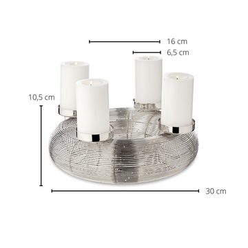 EDZARD Adventskranz Verona, (30 cm) Kerzenhalter für Stumpenkerzen, Adventsleuchter als Weihnachtsdeko für 4 Kerzen á Ø 6 cm, Kerzenkranz als Tischdeko mit Silber-Optik, vernickelt