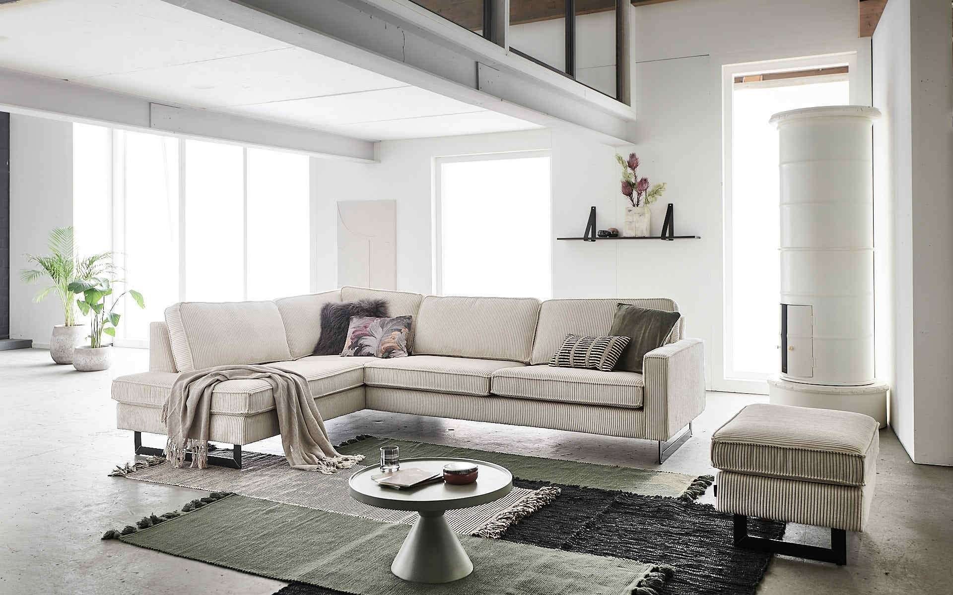 Home affaire Ecksofa Pinto, 290 cm, Cord, Chenille, Lederoptik, Ottomane links / rechts, mit Keder, schwarze Metallfüße, Wellenunterfederung