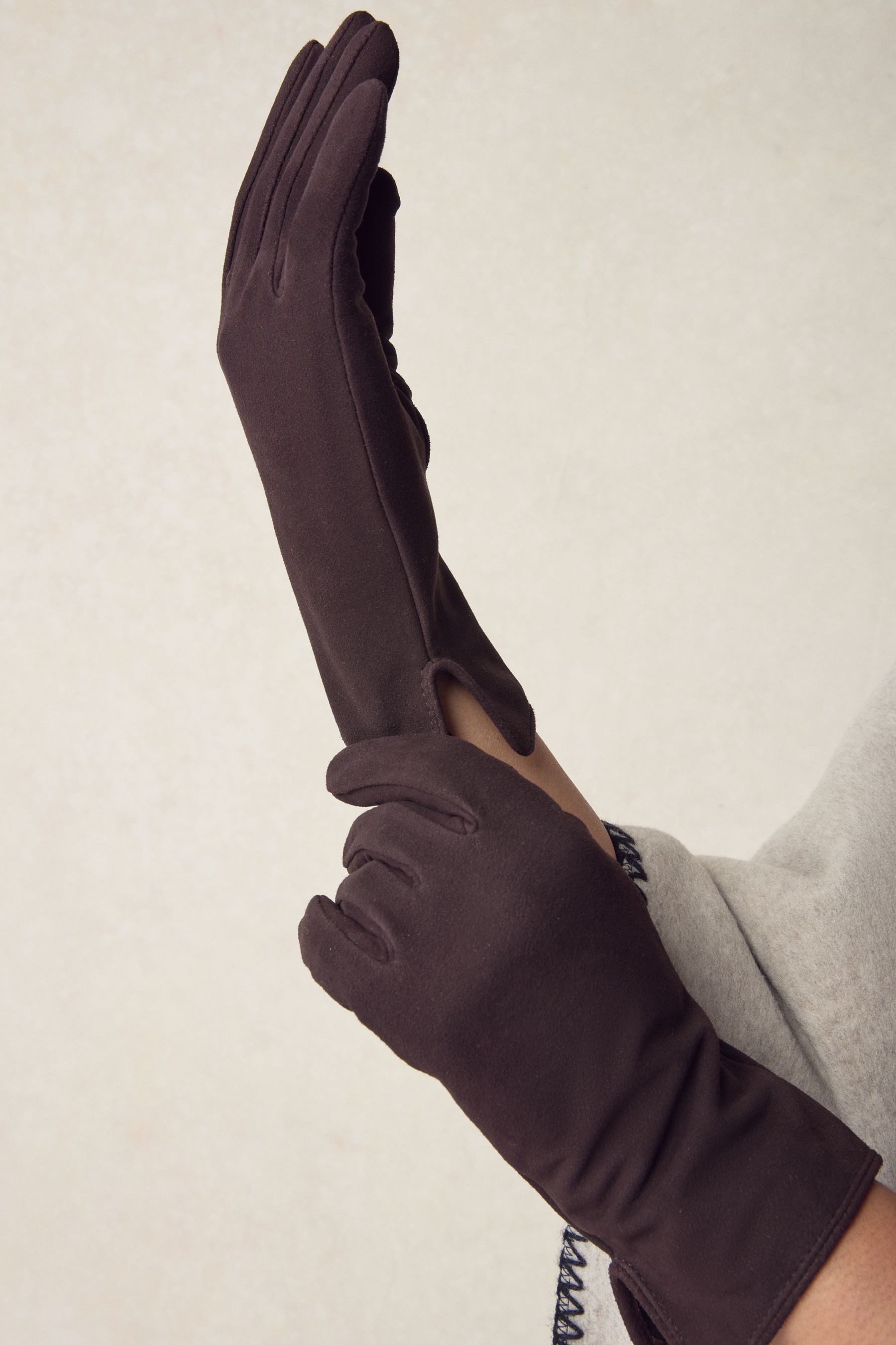 Next Lederhandschuhe Handschuhe aus Veloursleder (1-St) – Bild 5 von 5