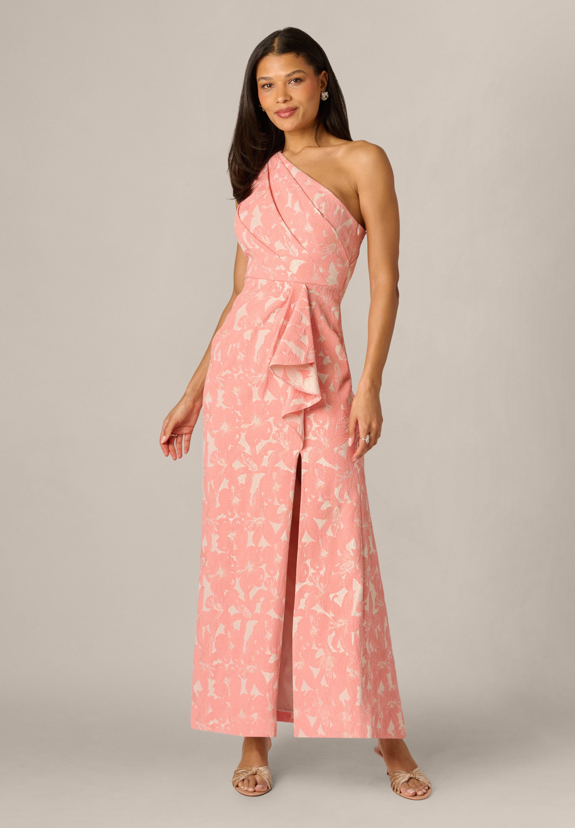 Adrianna Papell Abendkleid Petite One Shoulder Jacquard Gown Zierliches, strukturiertes und figurbetontes Meerjungfrauenkleid