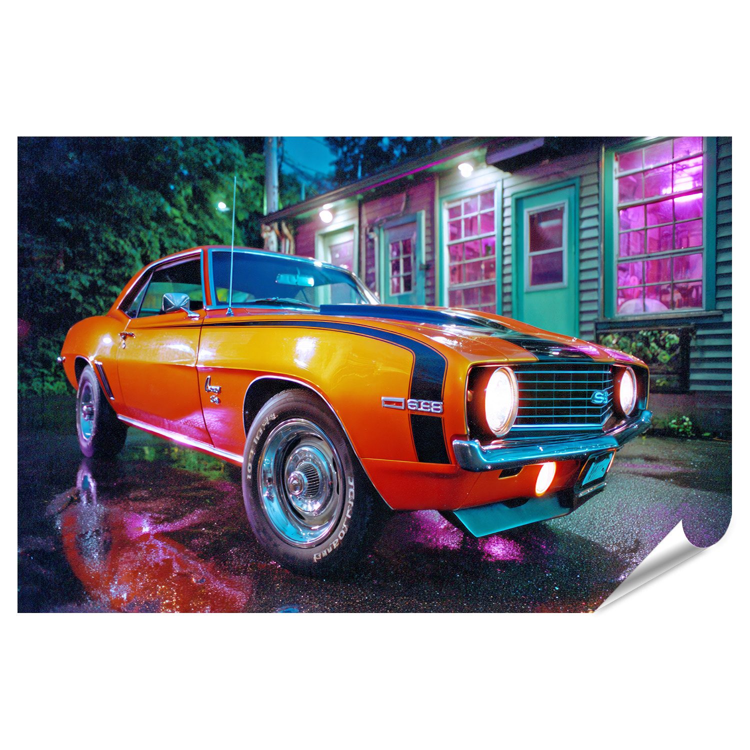 islandburner Poster Klassisches orangefarbenes Auto in nächtlicher Kulisse als - Standard