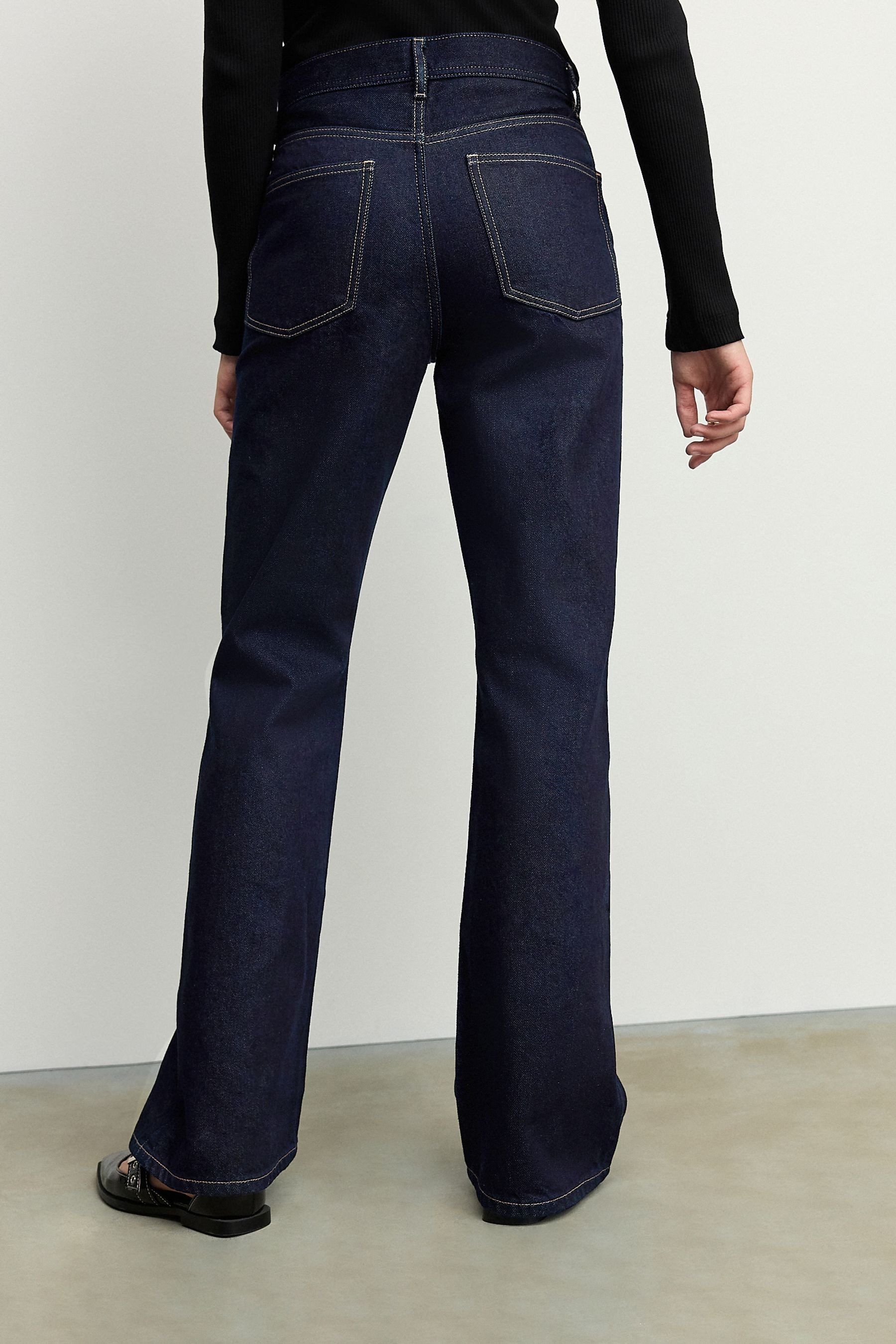 Next Bootcut-Jeans Jeans 100 % Baumwolle im Boot Cut – Kurzgröße (1-tlg) günstig online kaufen