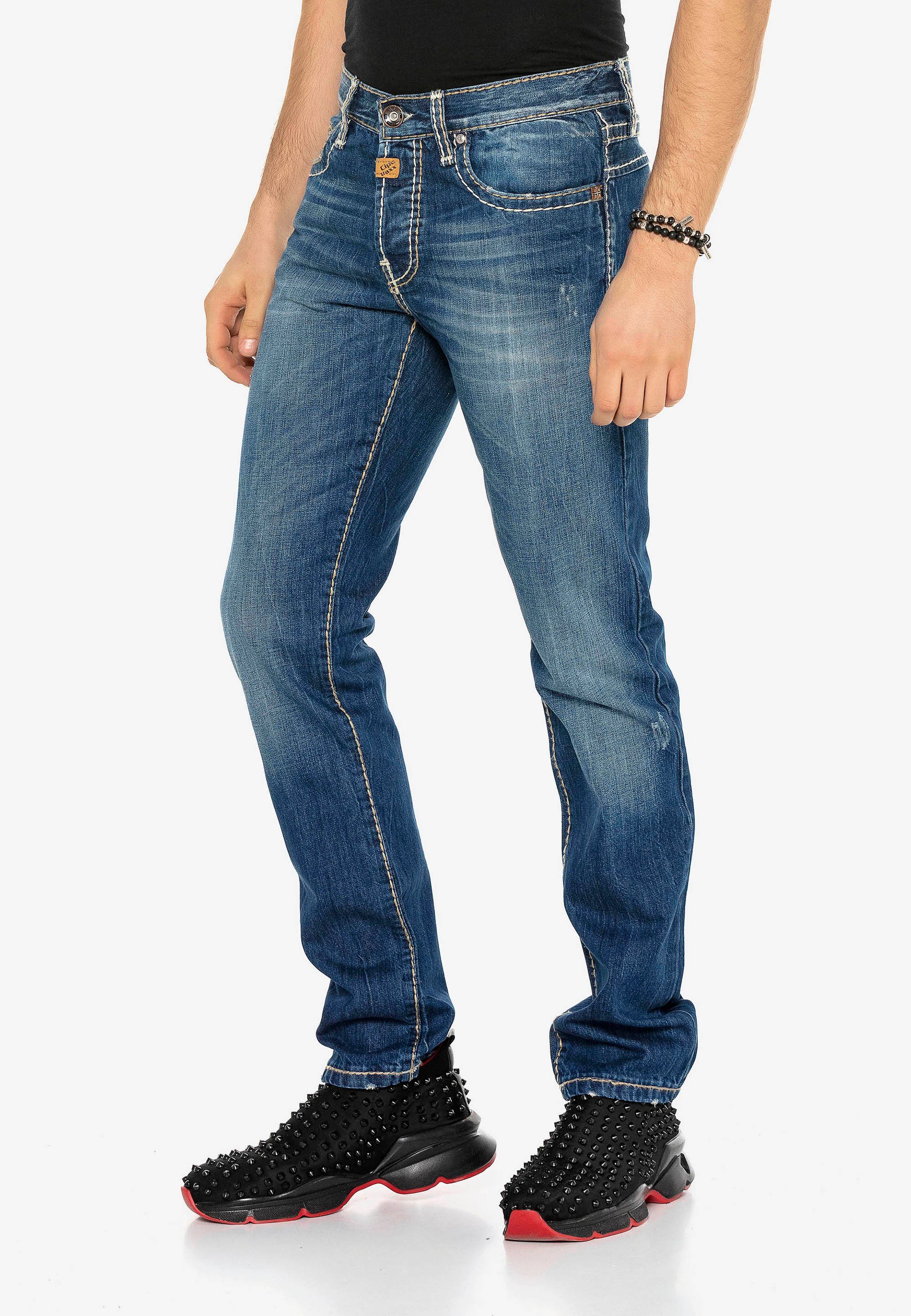 Cipo & Baxx Slim-fit-Jeans Kontrastnähten mit